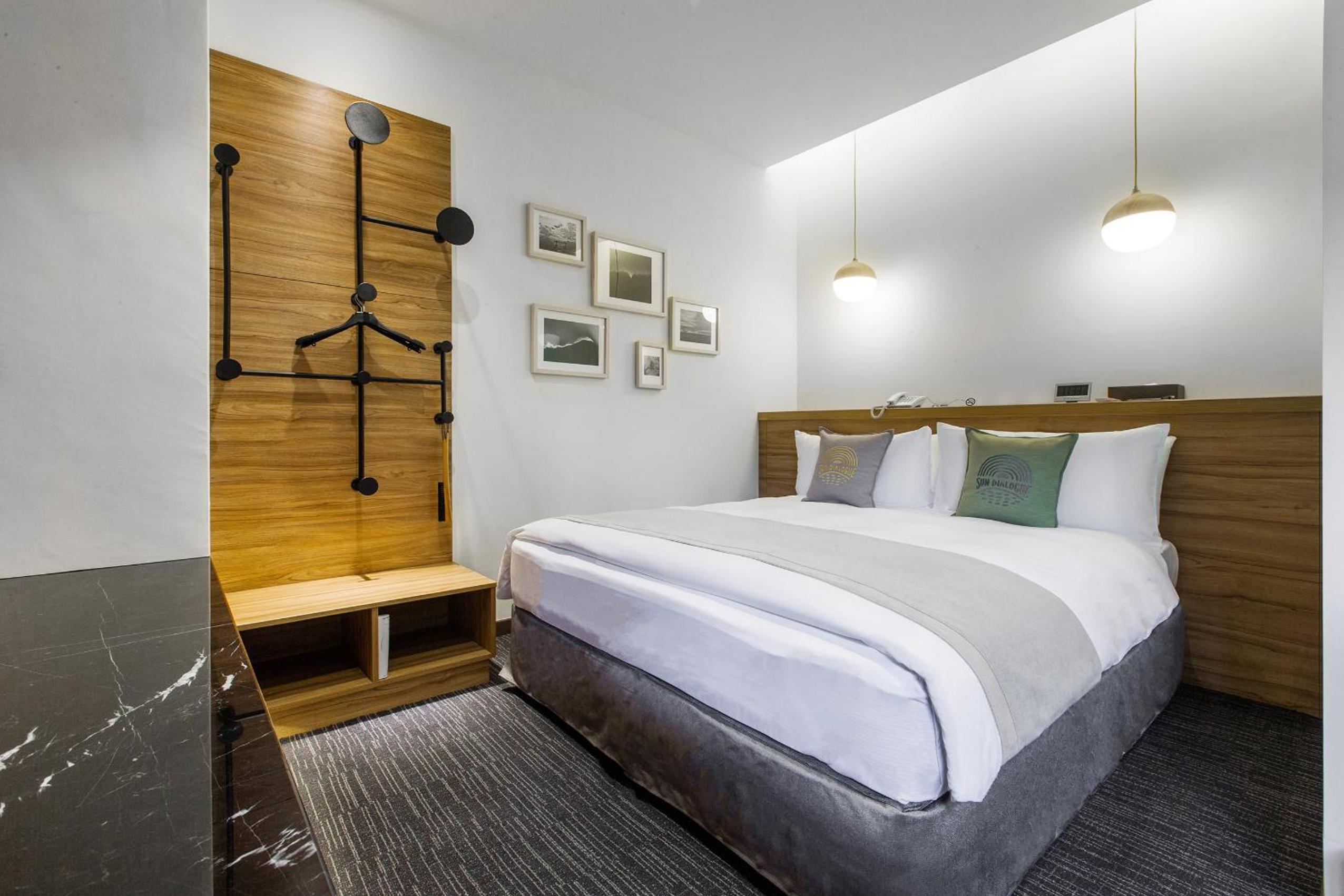 Double Room without Window photo 2