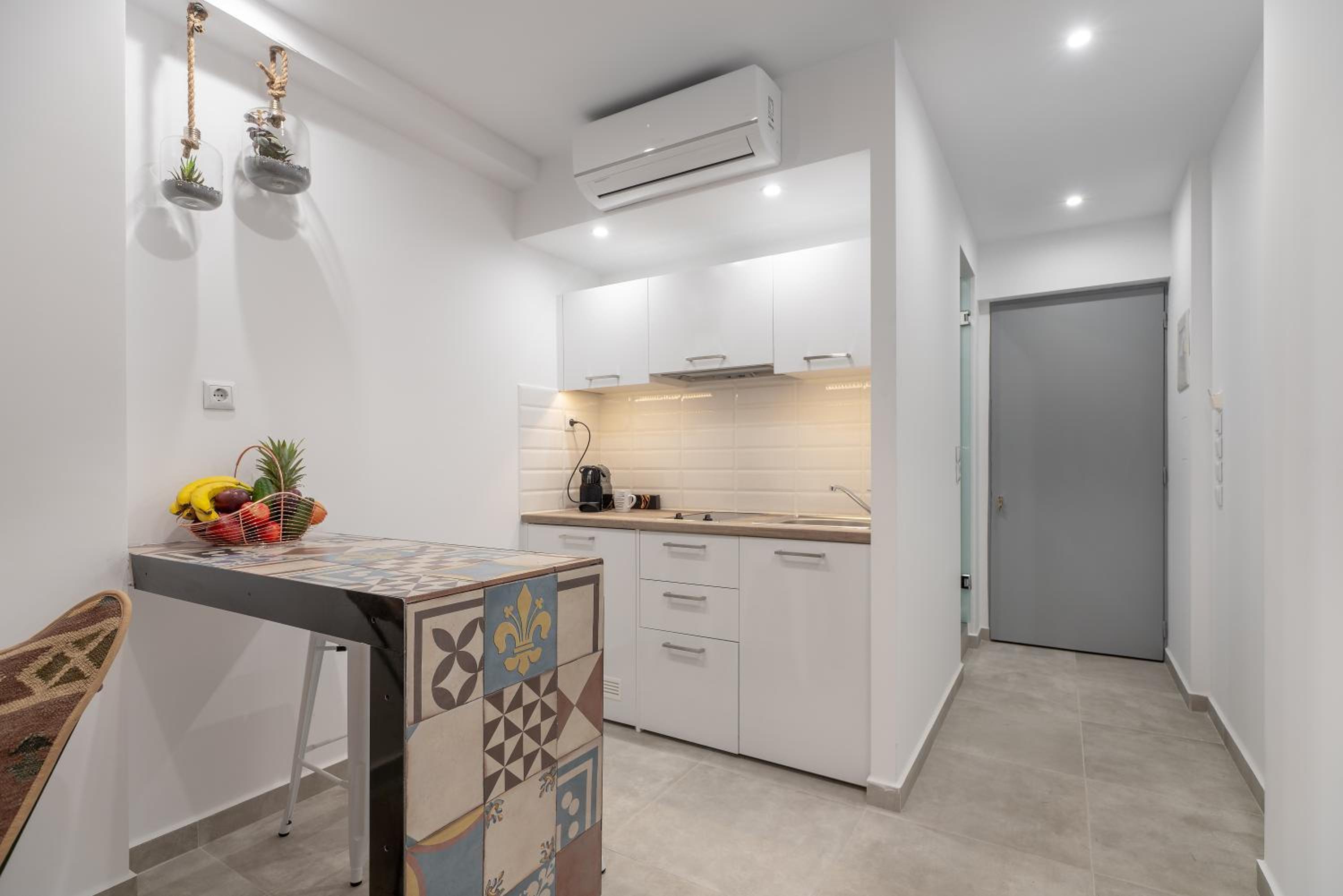 Studio Apartment photo 3