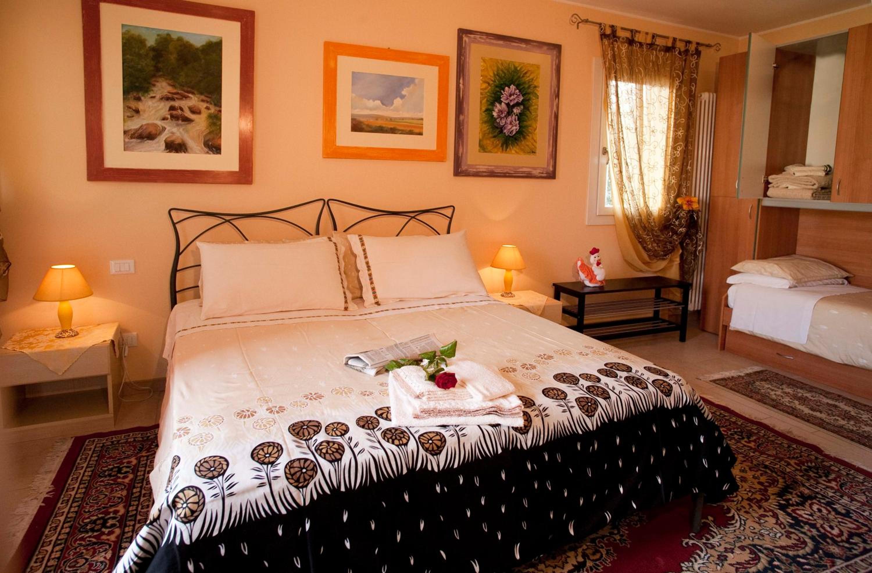 One-Bedroom Apartment (4 Adults) - Photo 3