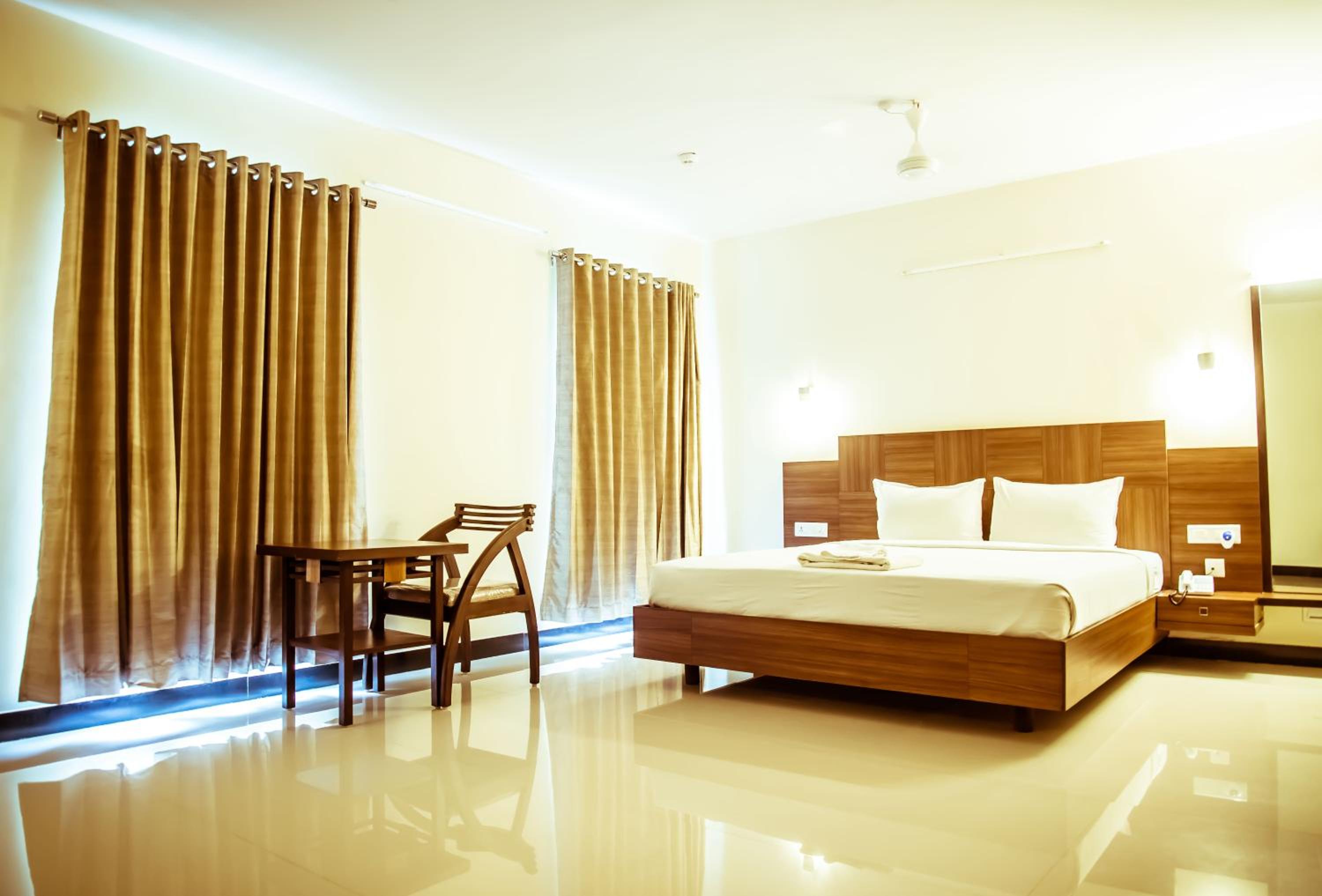 Superior King Room photo 3