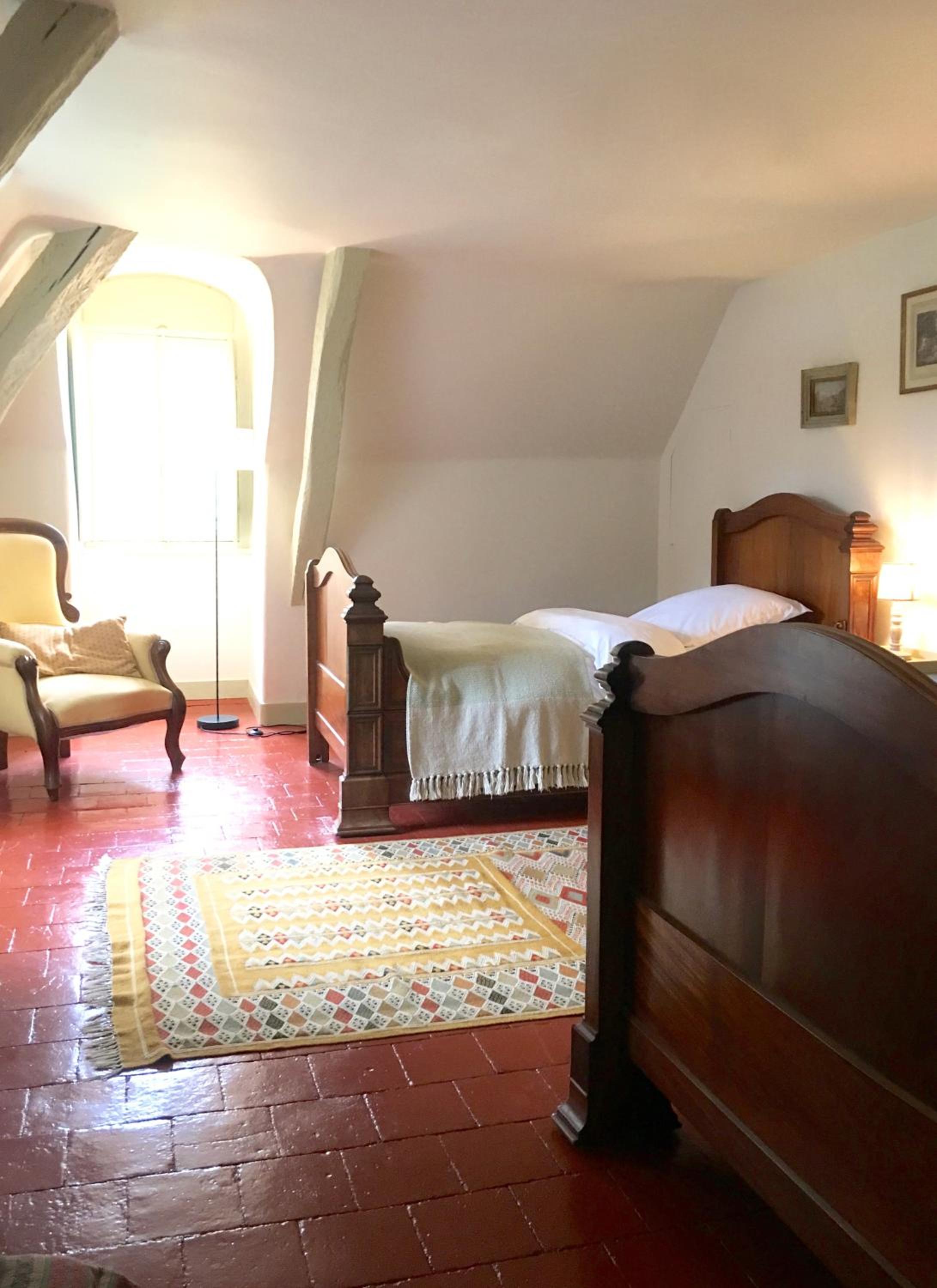 Two-Bedroom Suite - Photo 9