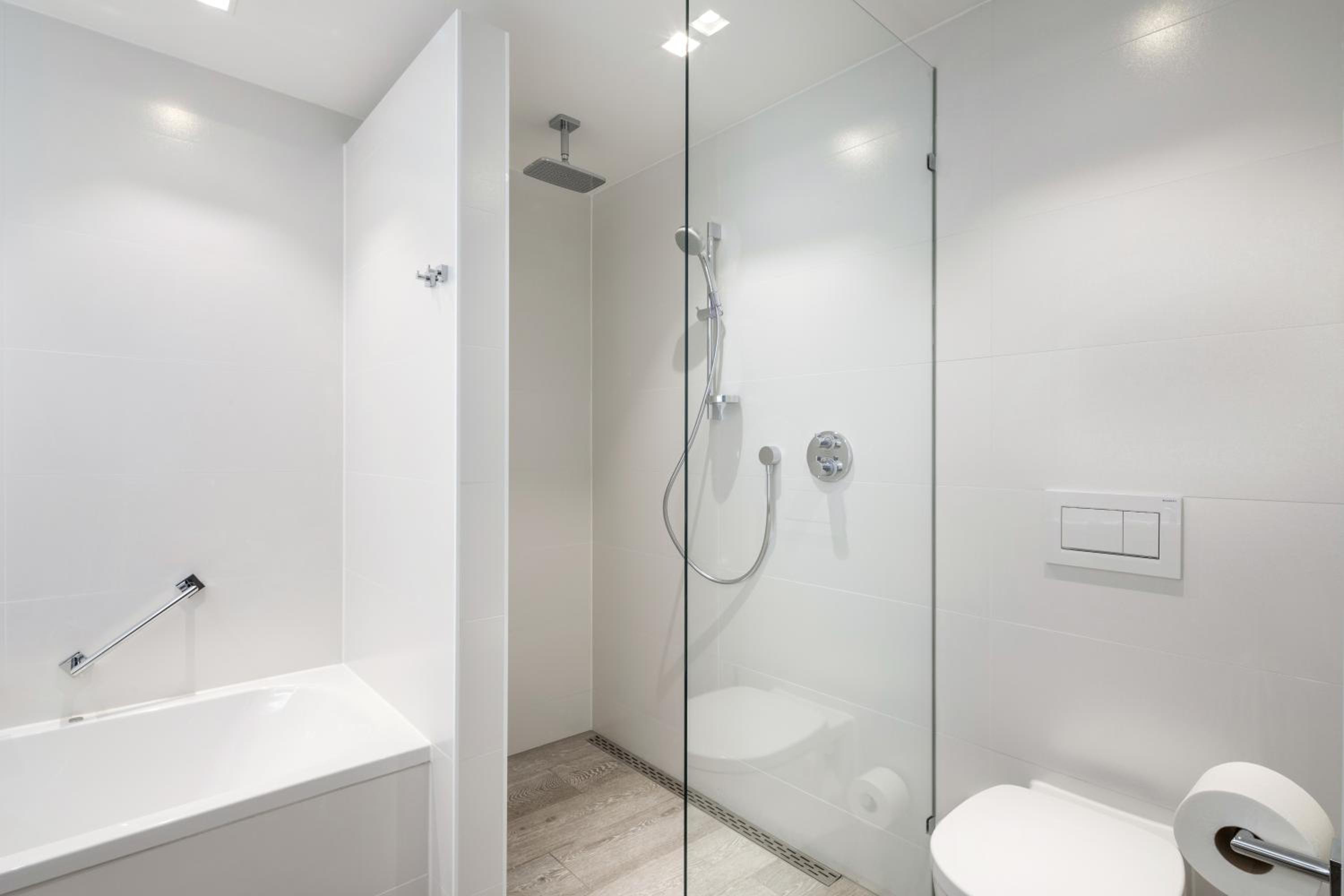 Comfort Twin Room with Spa Bath - Photo 4