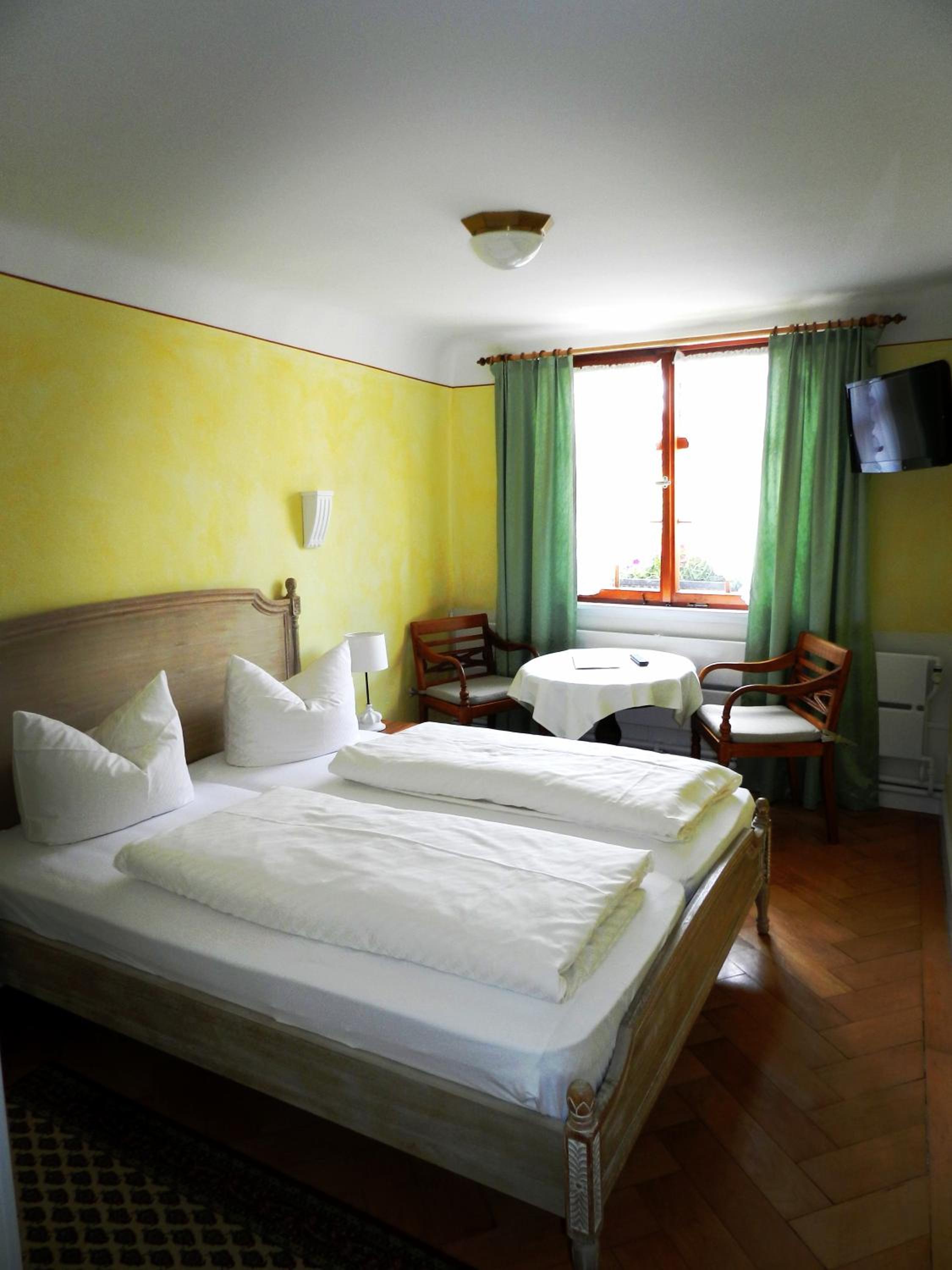 Economy Double Room - Photo 2