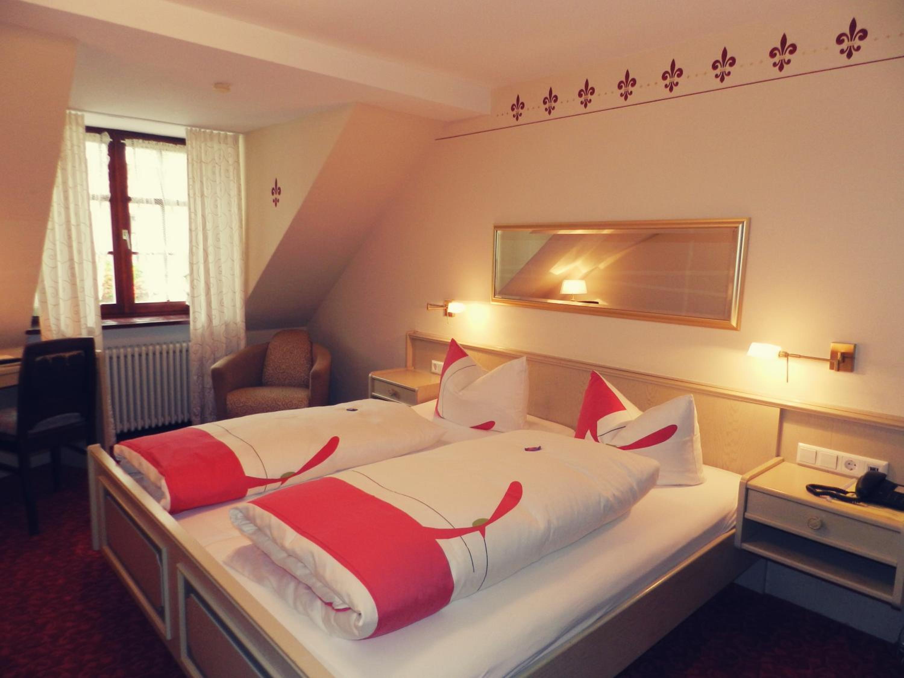 Economy Double Room - Photo 5