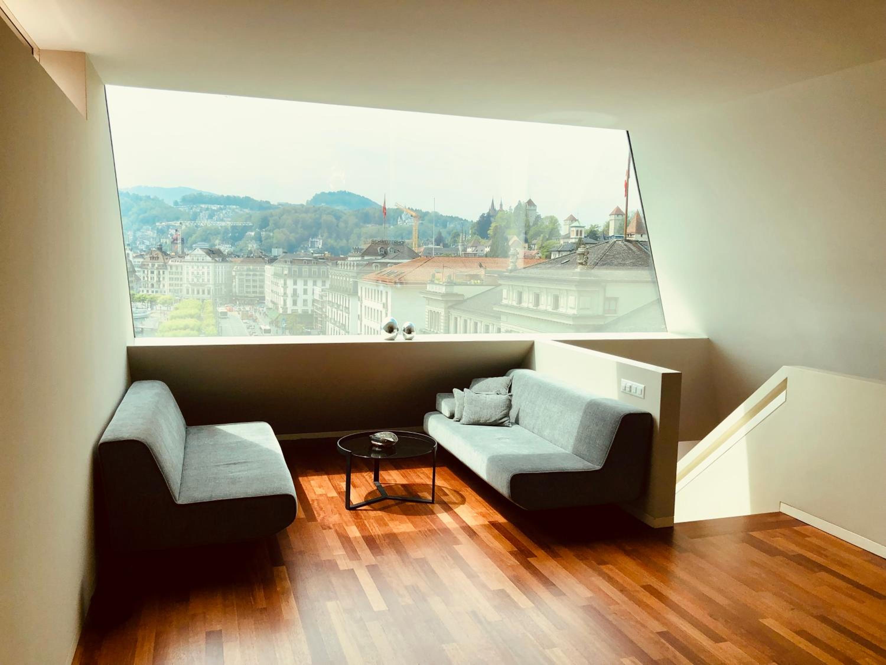 Apartment - Split Level photo 3