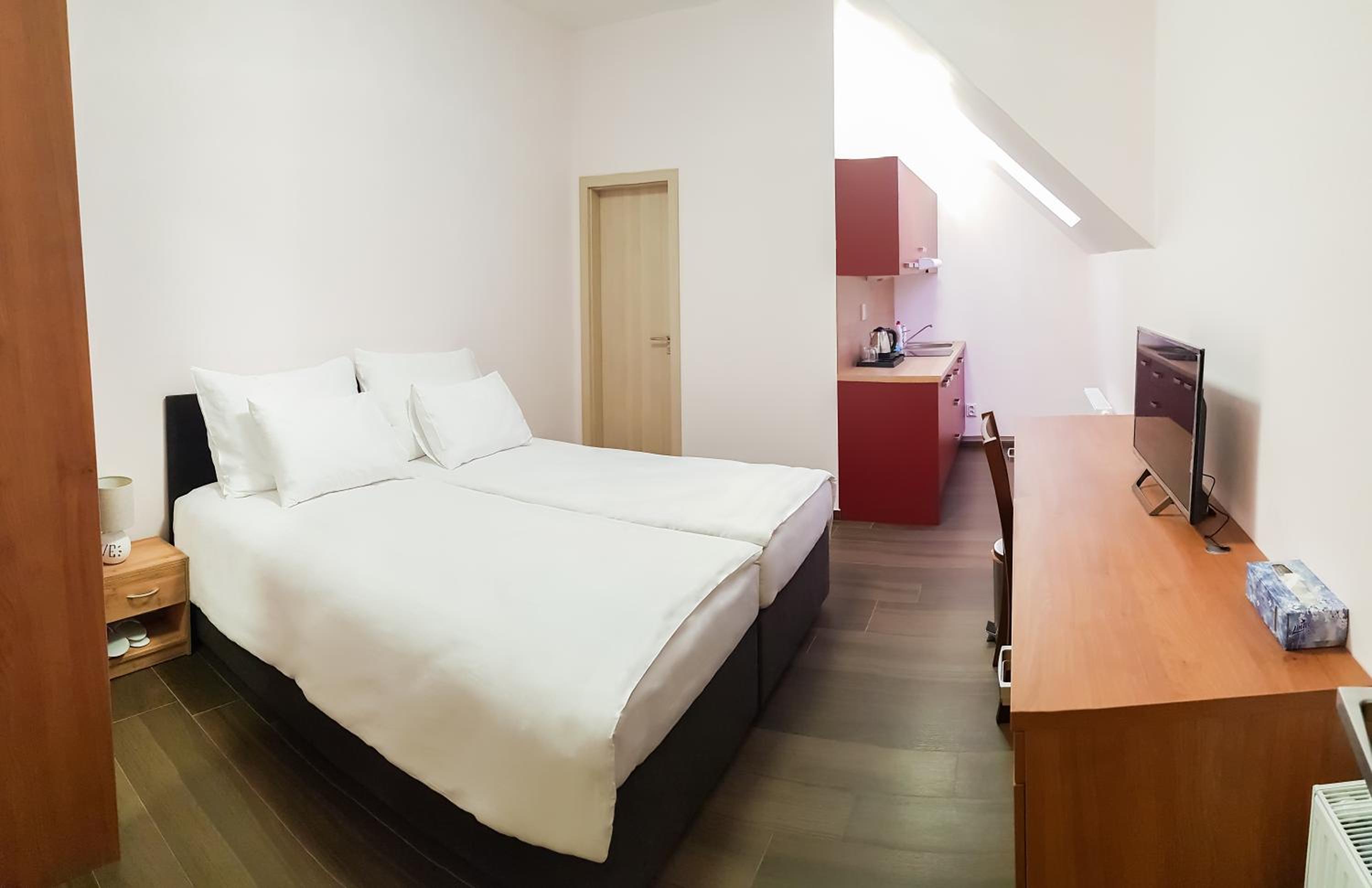 Double or Twin Room with Bathroom