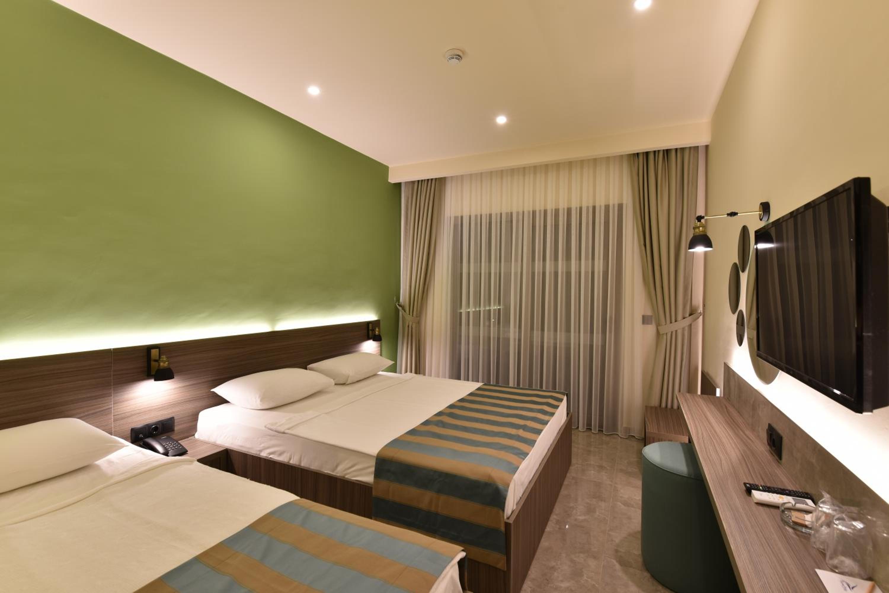 Standard  Room - Photo 13