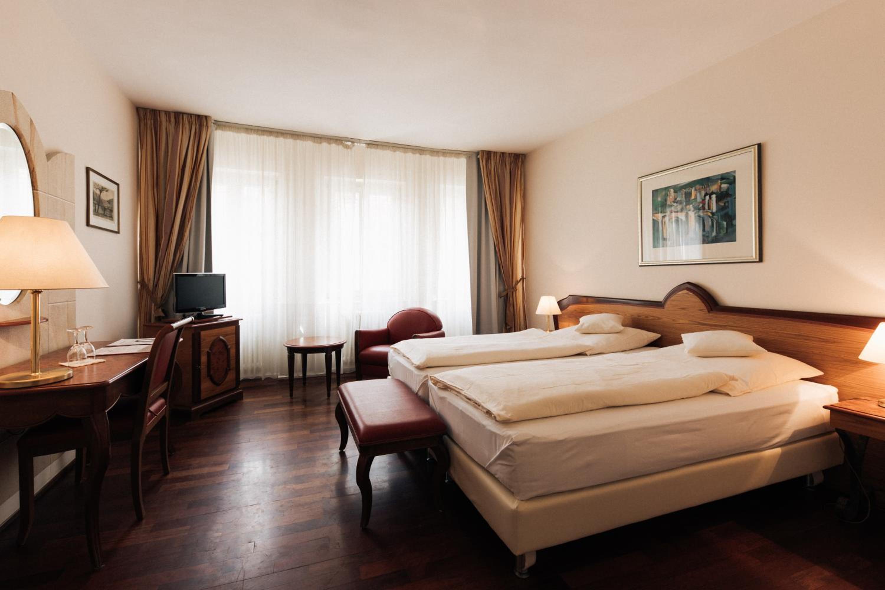 Standard Double or Twin Room - Photo 1
