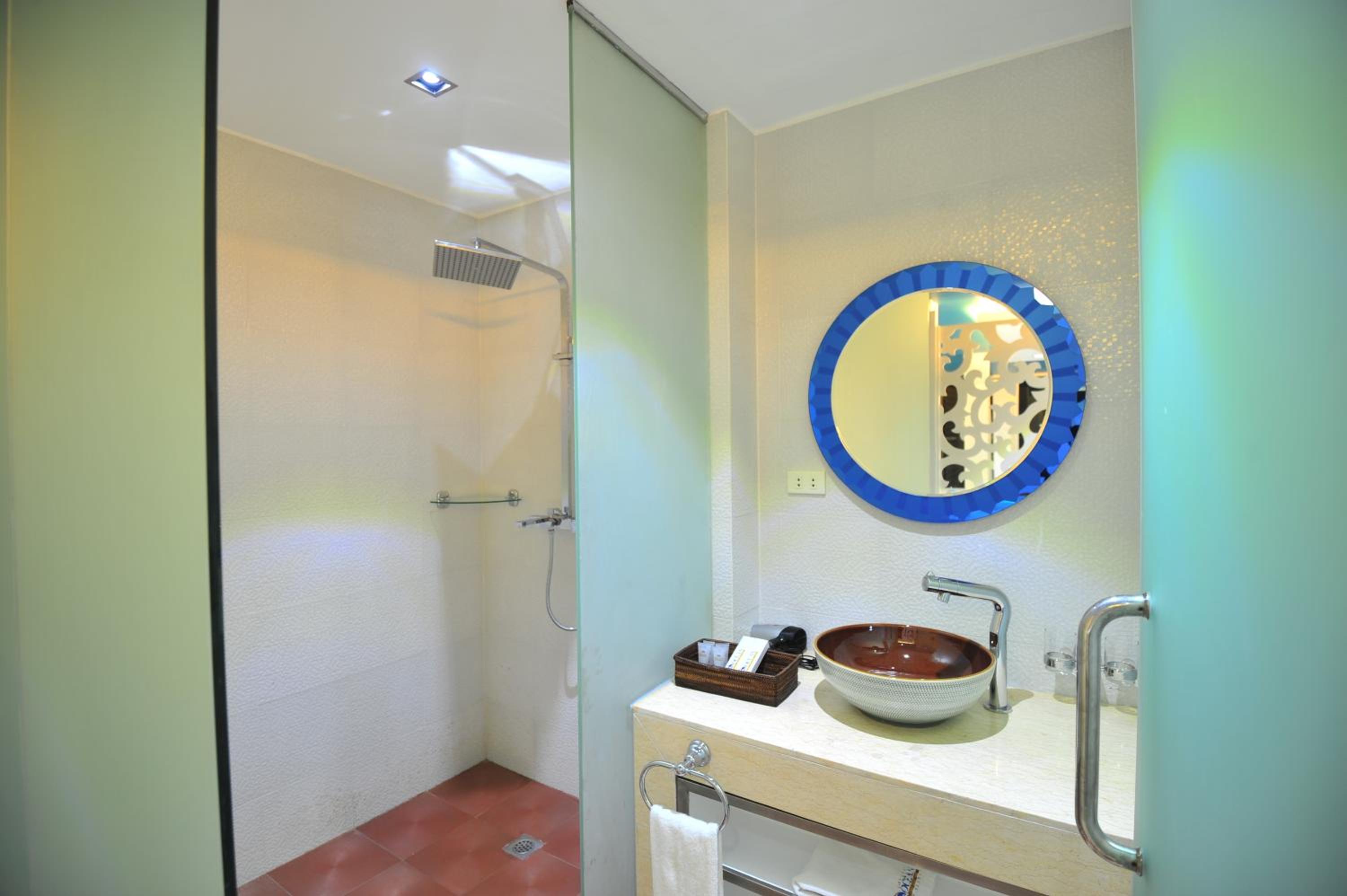 Diamond Suite Room - Photo 17