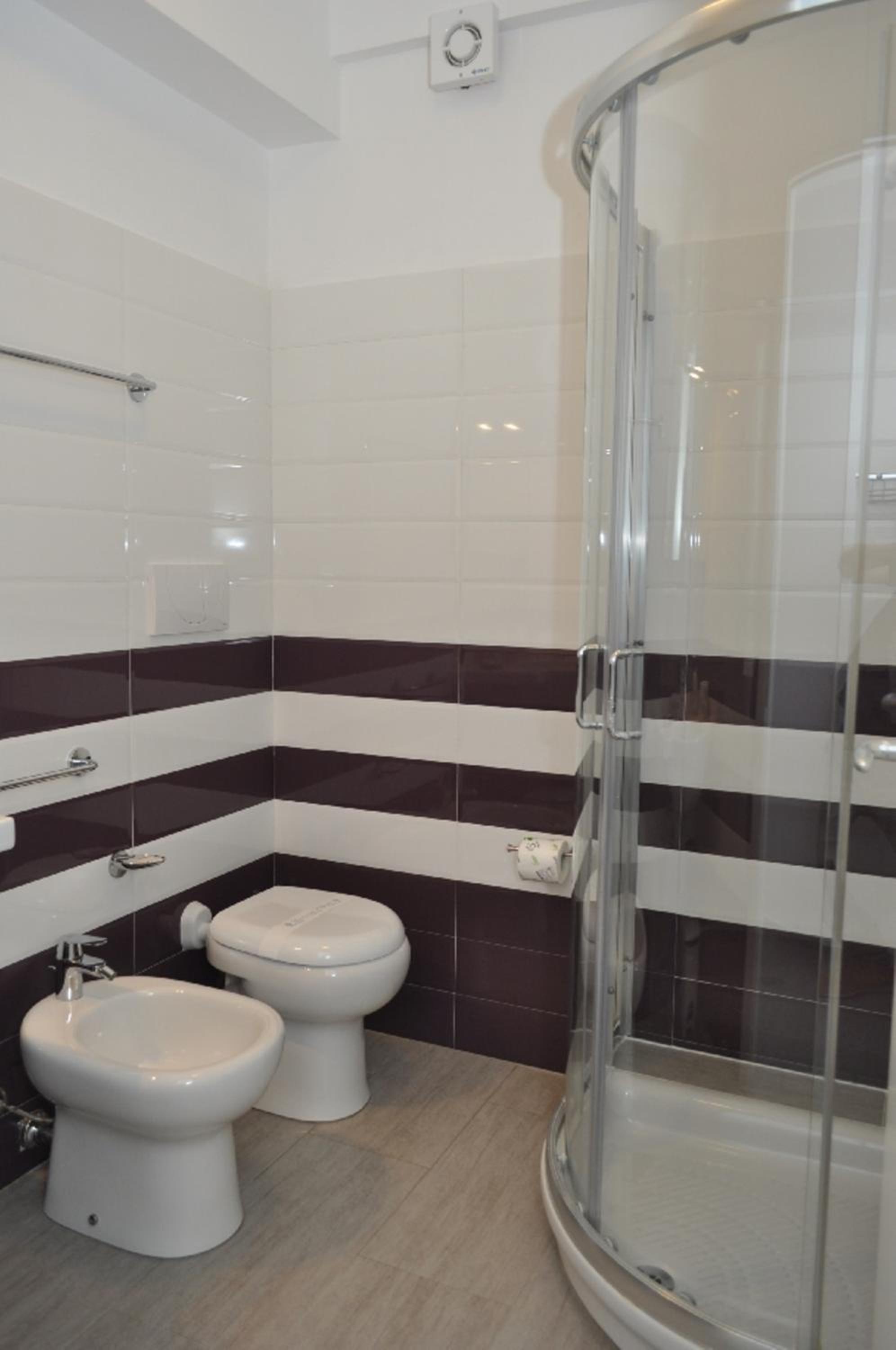 Deluxe Double Room - Photo 10