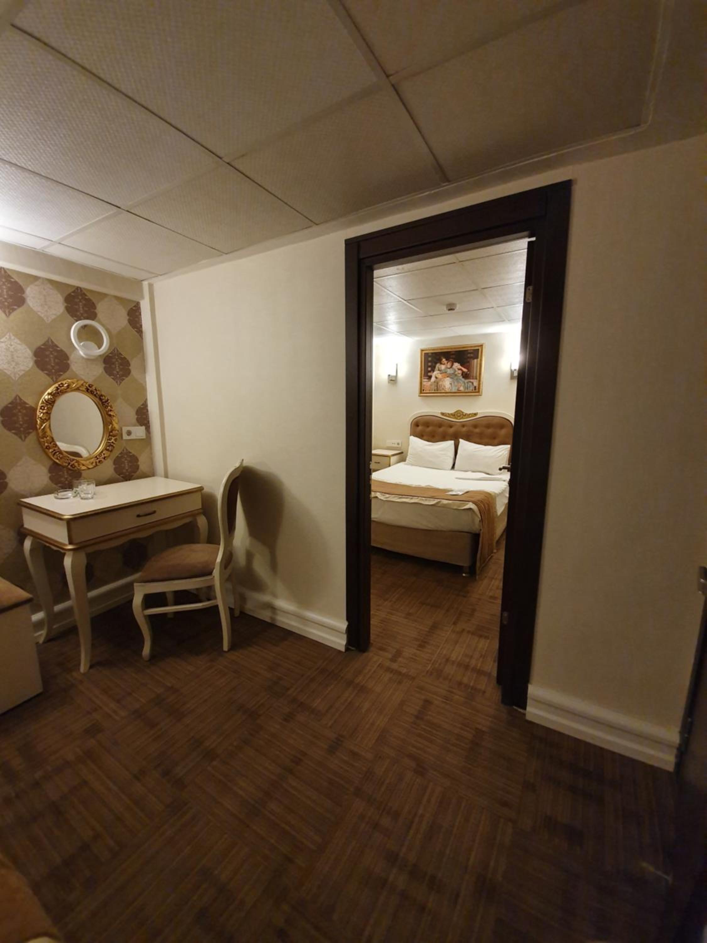 Economy Quadruple Room photo 1