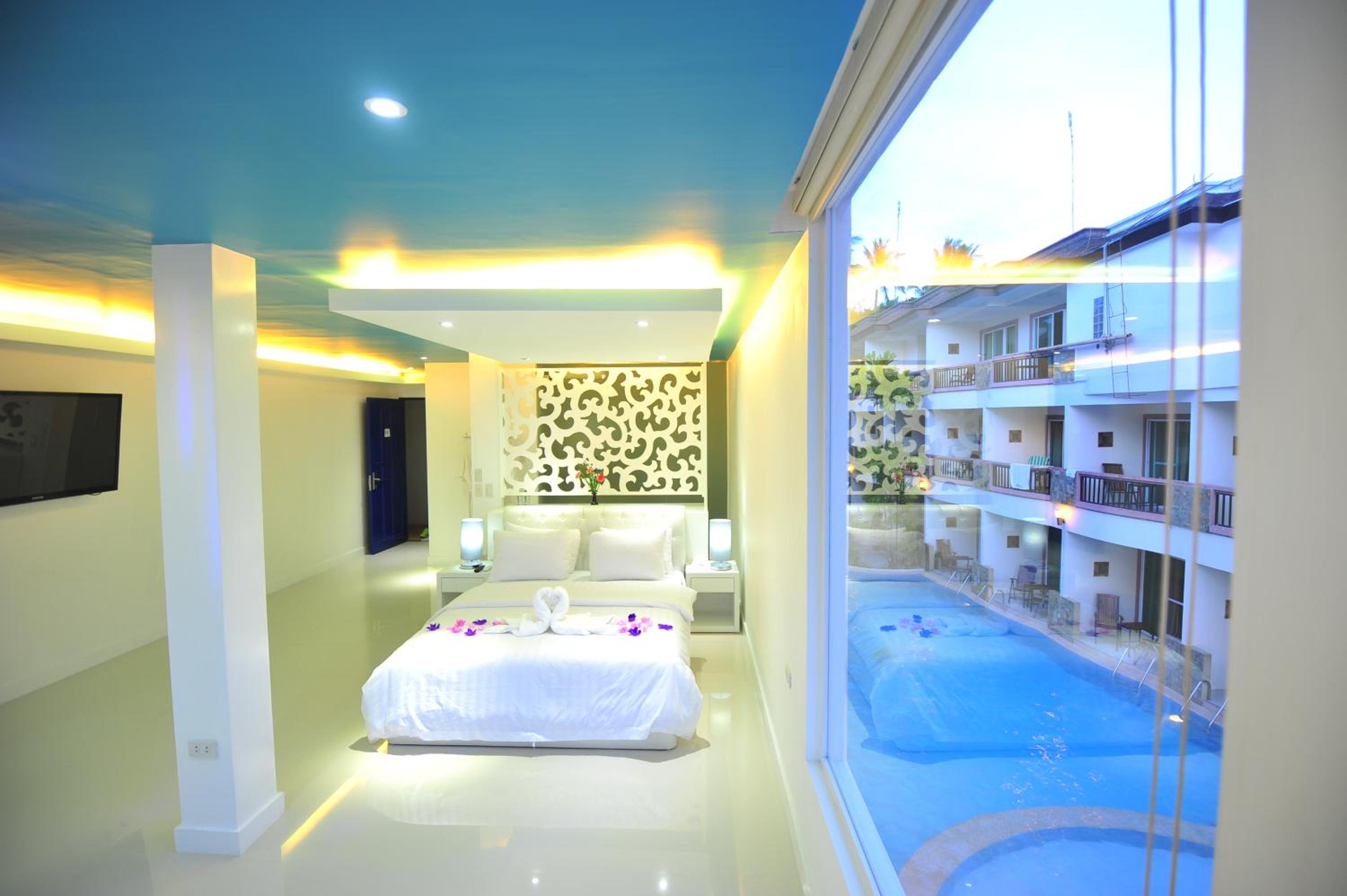 Diamond Suite Room - Photo 9