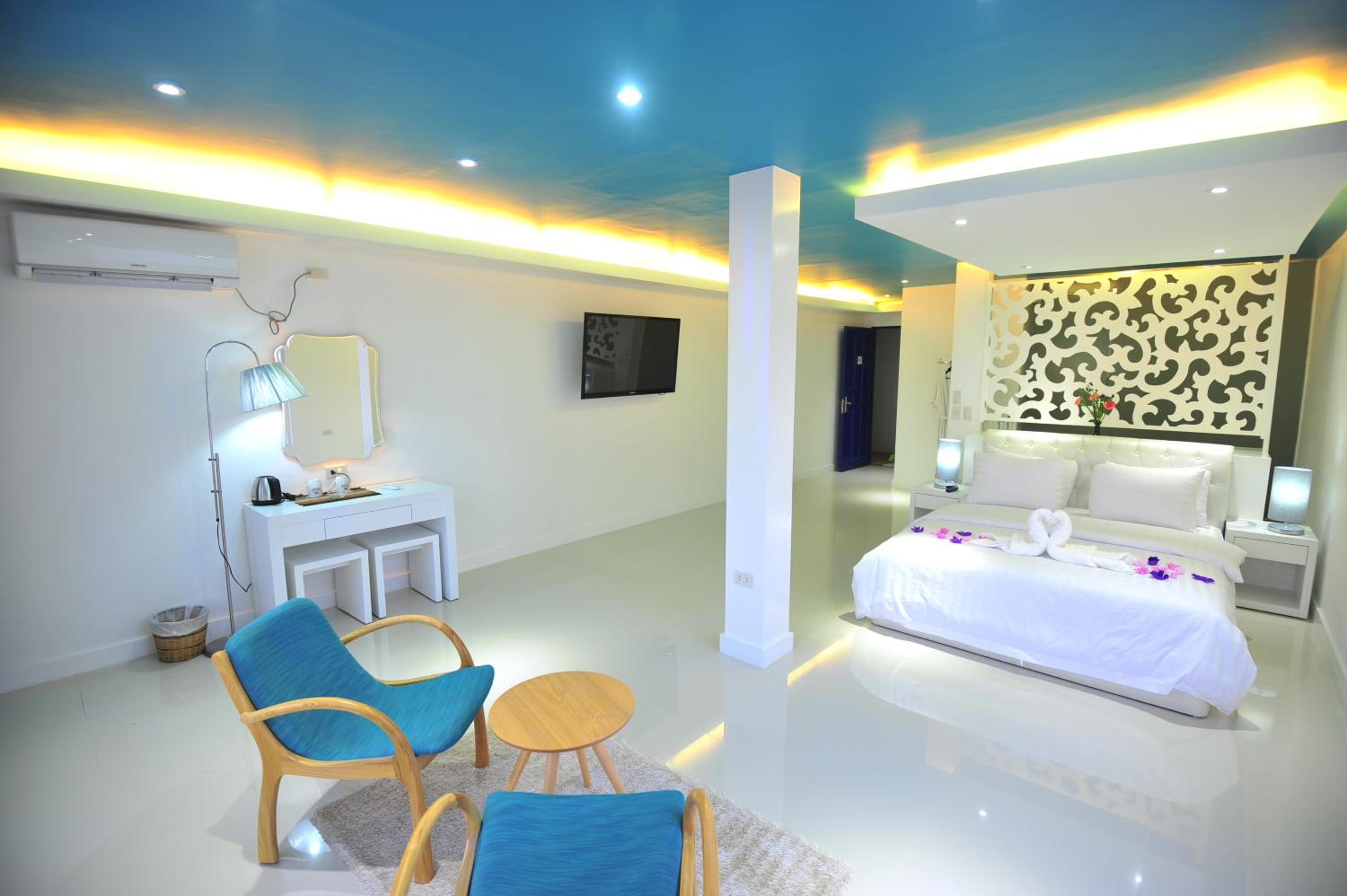 Panoramic Ocean View   - Photo 16