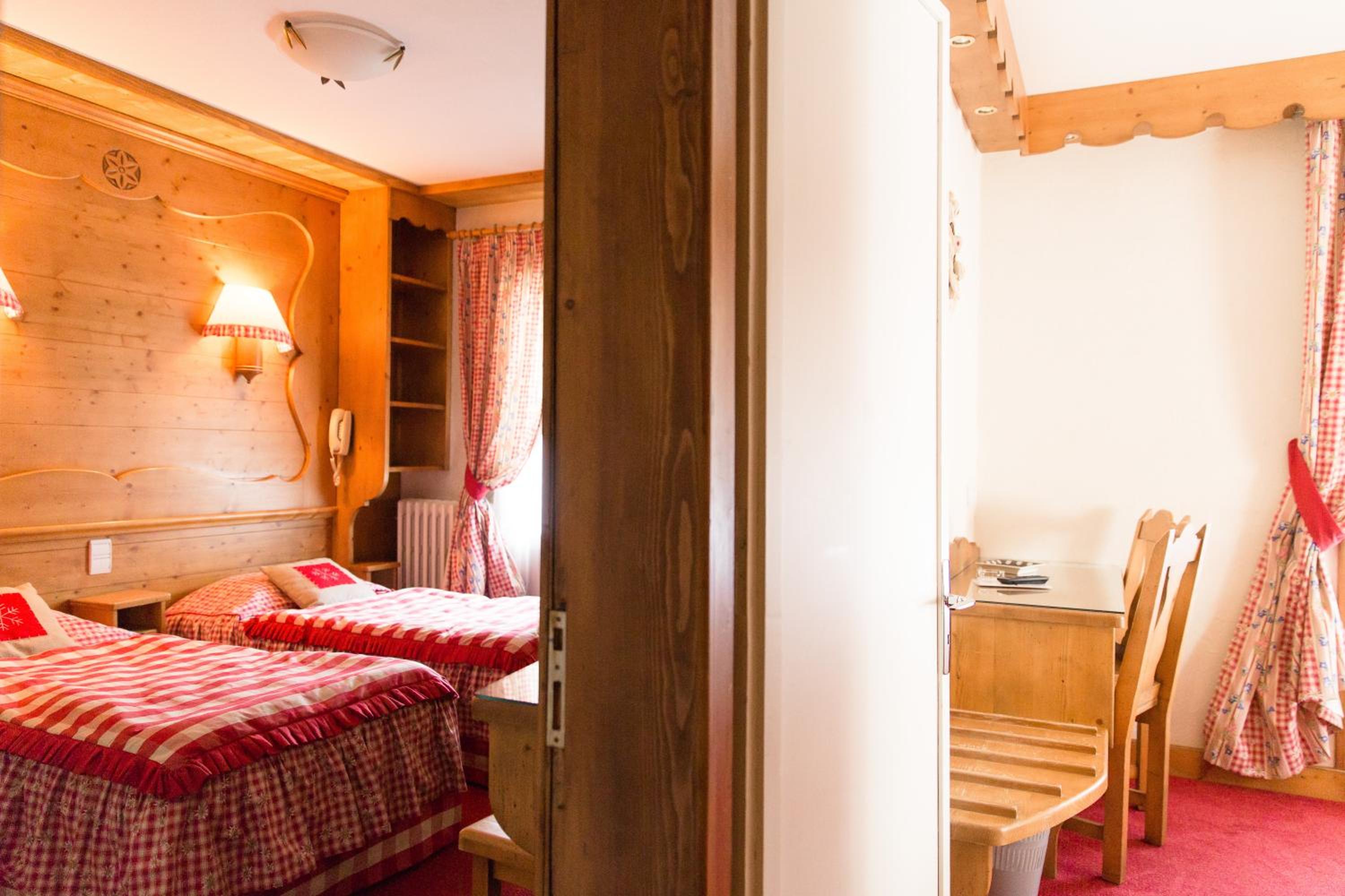 Chambre Familiale (2 Adultes et 2 Enfants)