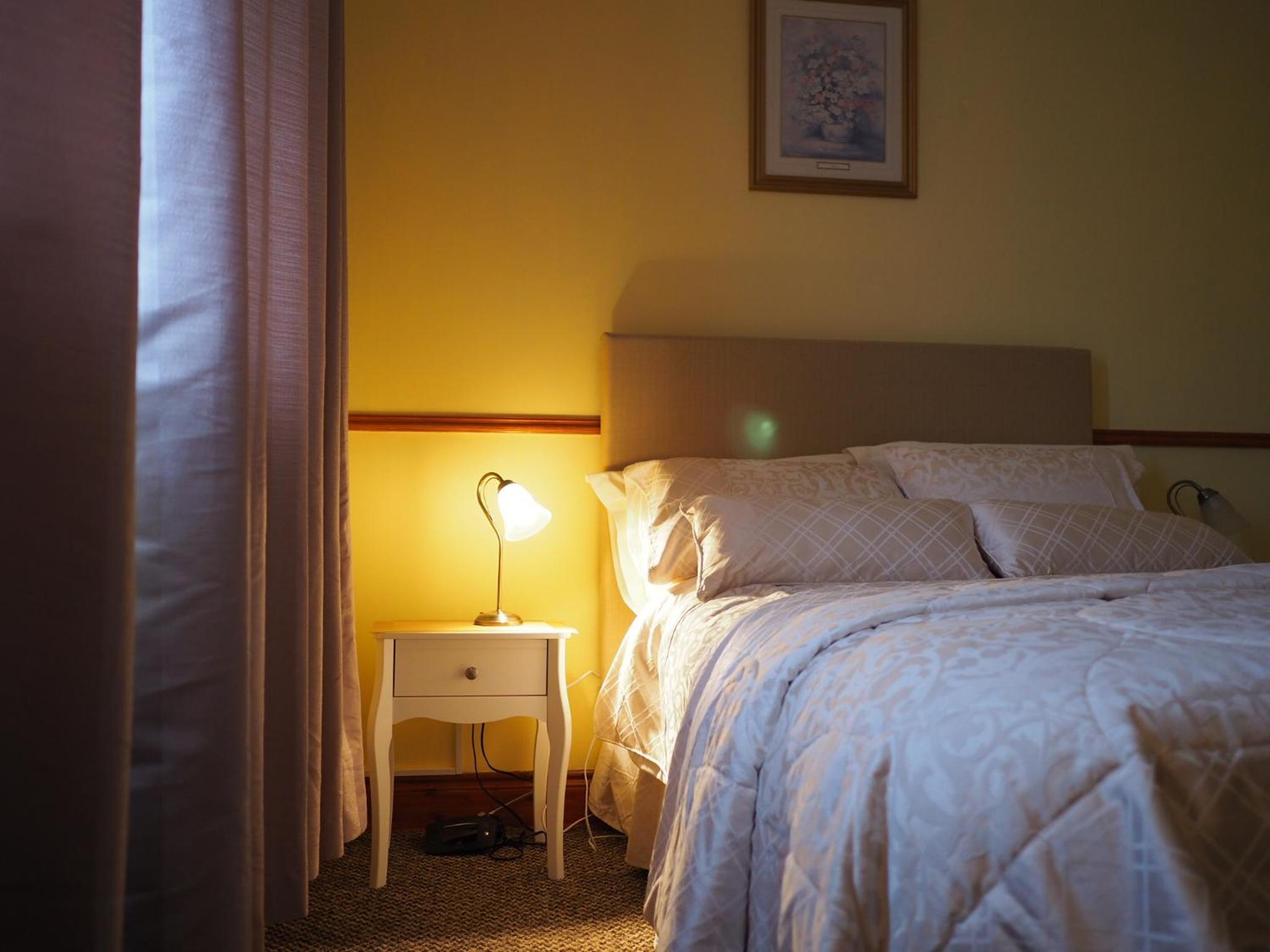 Budget Double Room - Photo 2