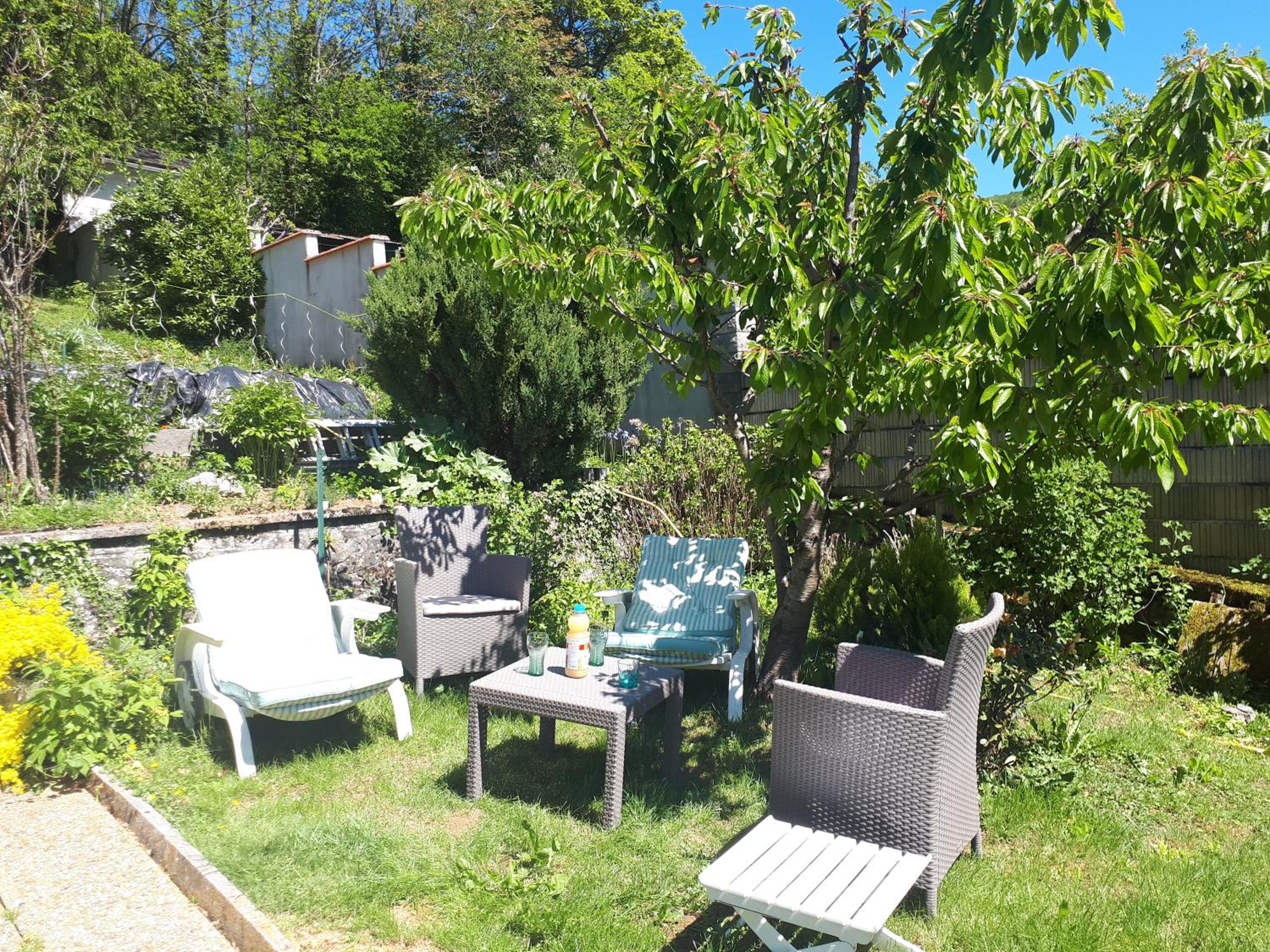 Double Room with Garden View - Photo 6