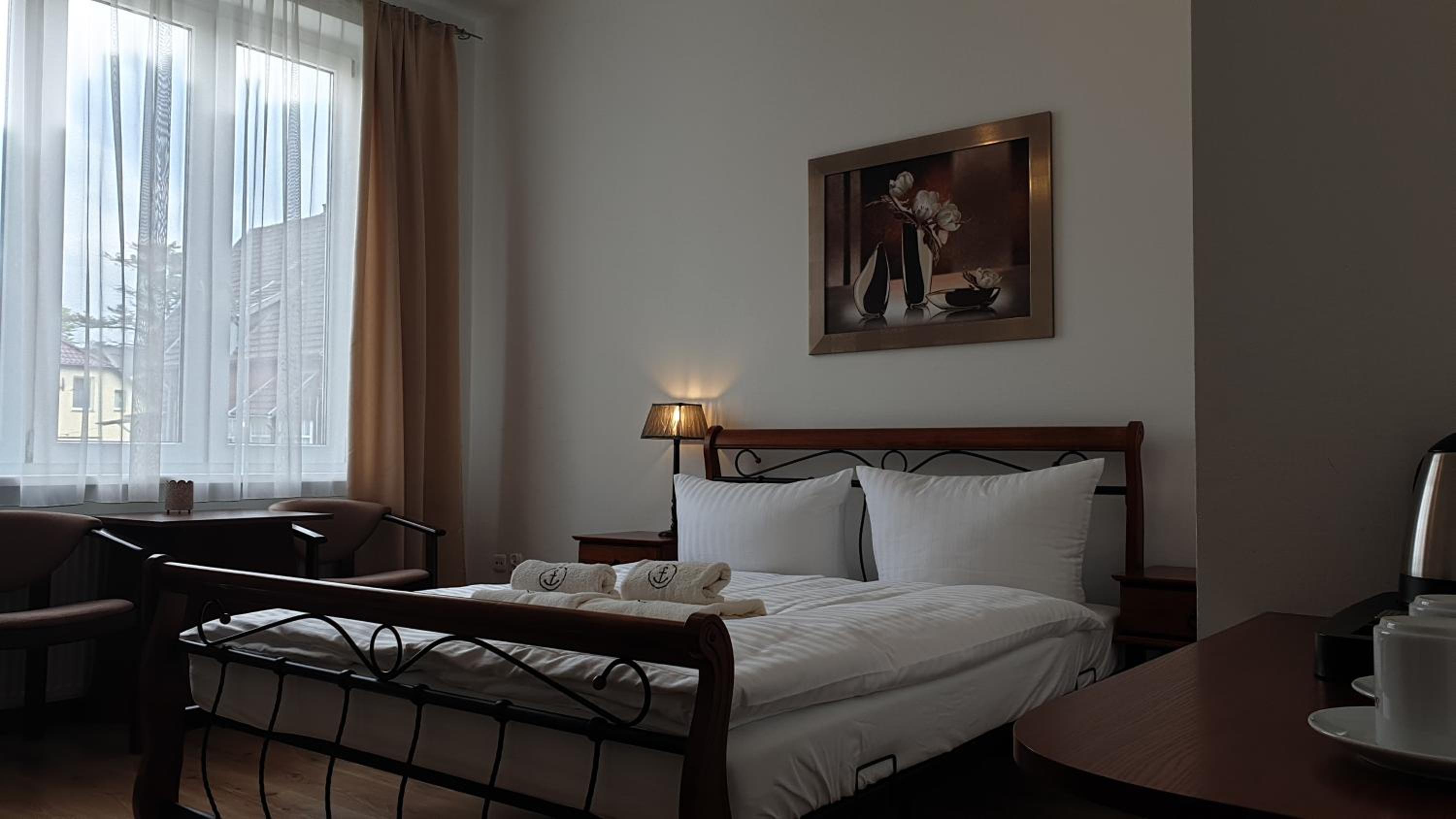 Deluxe Double Room - Photo 7