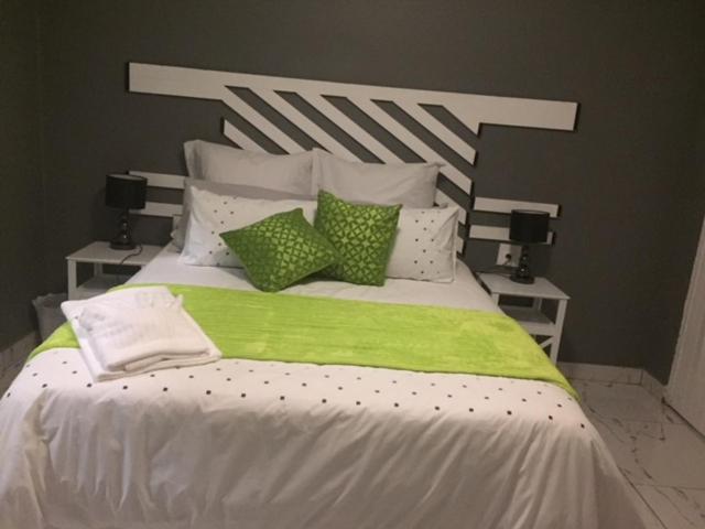Deluxe Queen Room photo 1
