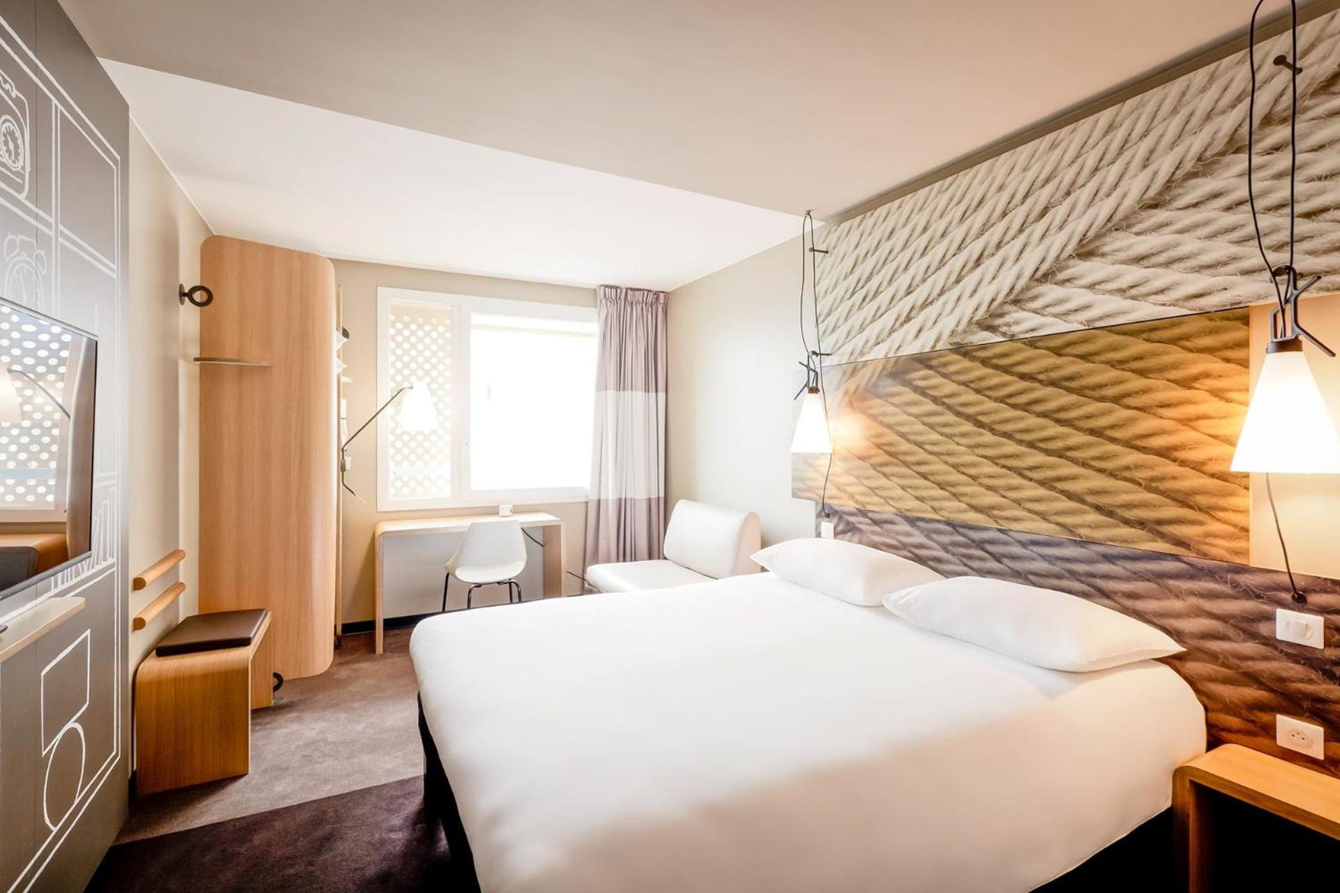Standard Double Room - Photo 6