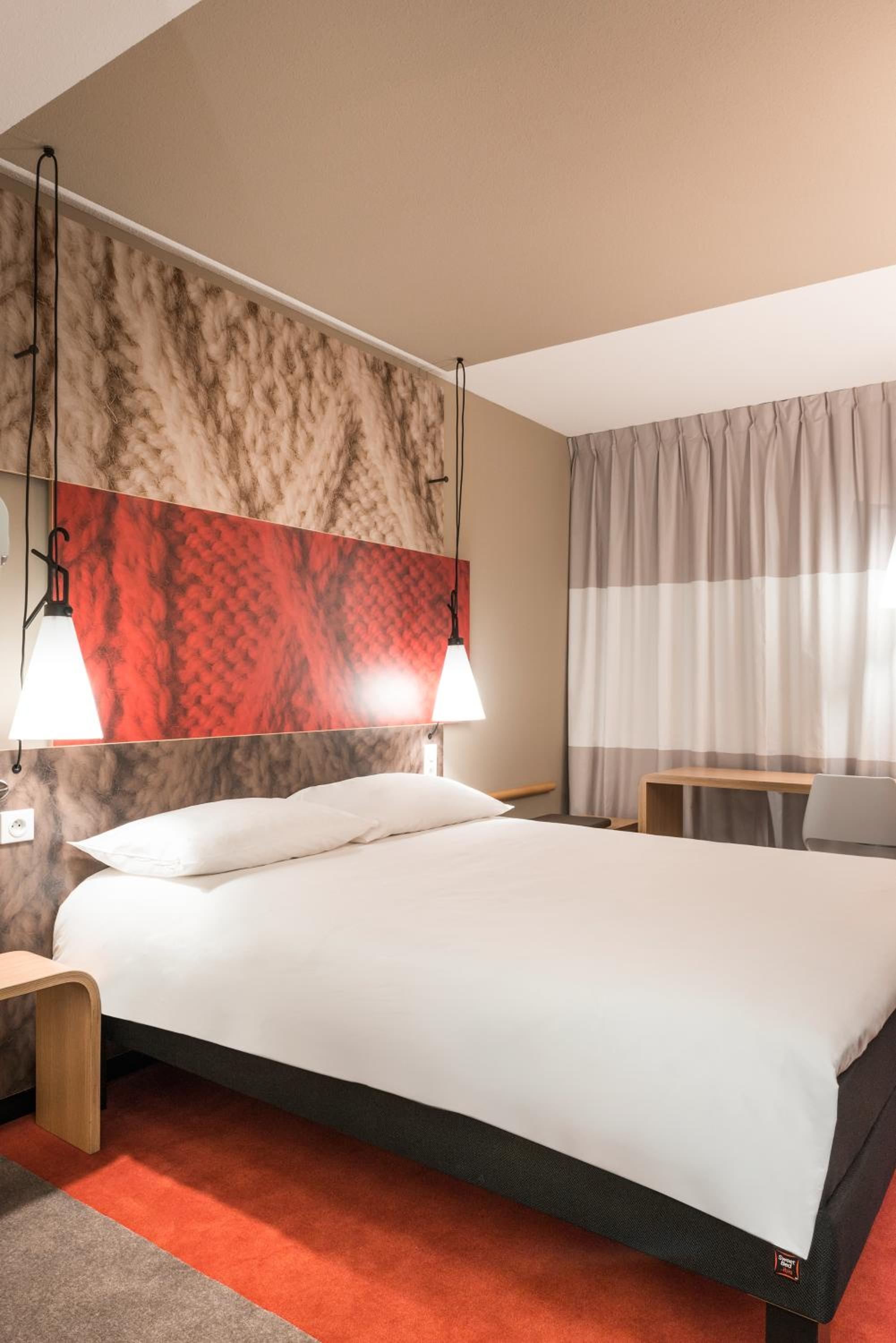 Standard Double Room - Photo 5