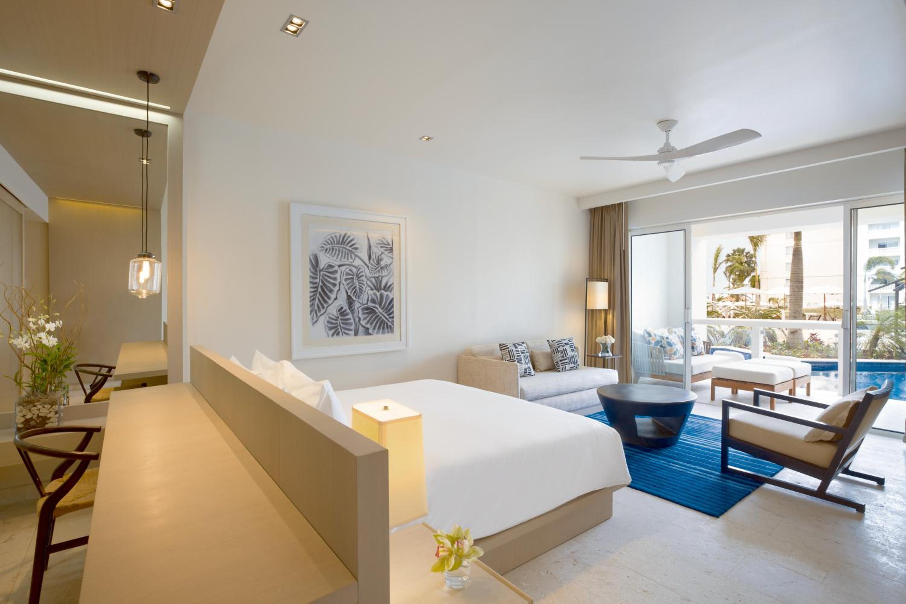 Junior King Suite - Swim Up photo 2