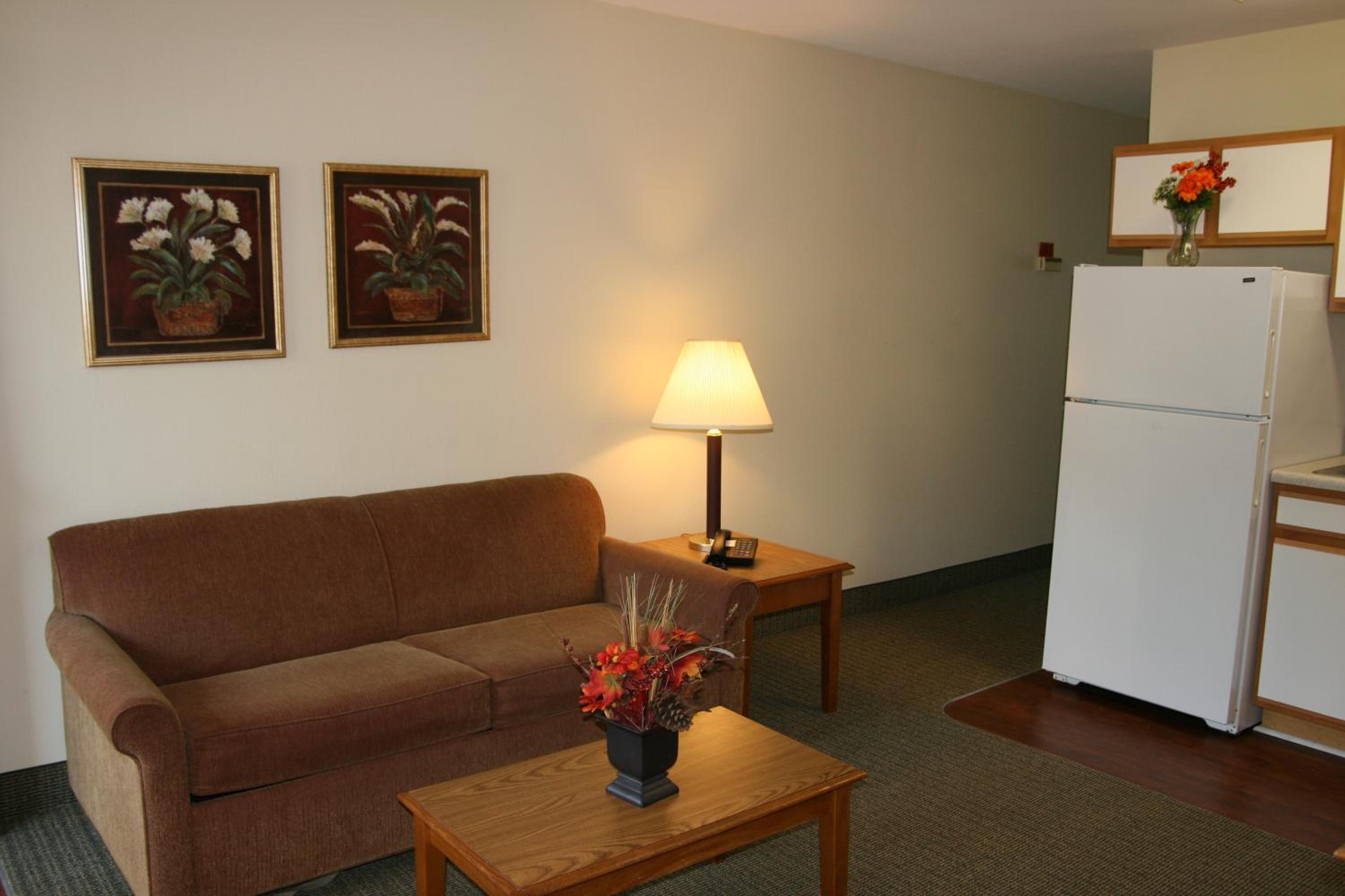 One-Bedroom Suite - Photo 14