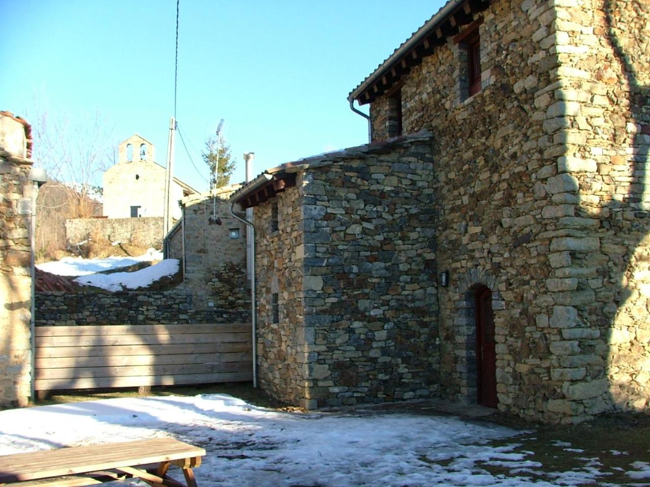 Four-Bedroom House photo 2