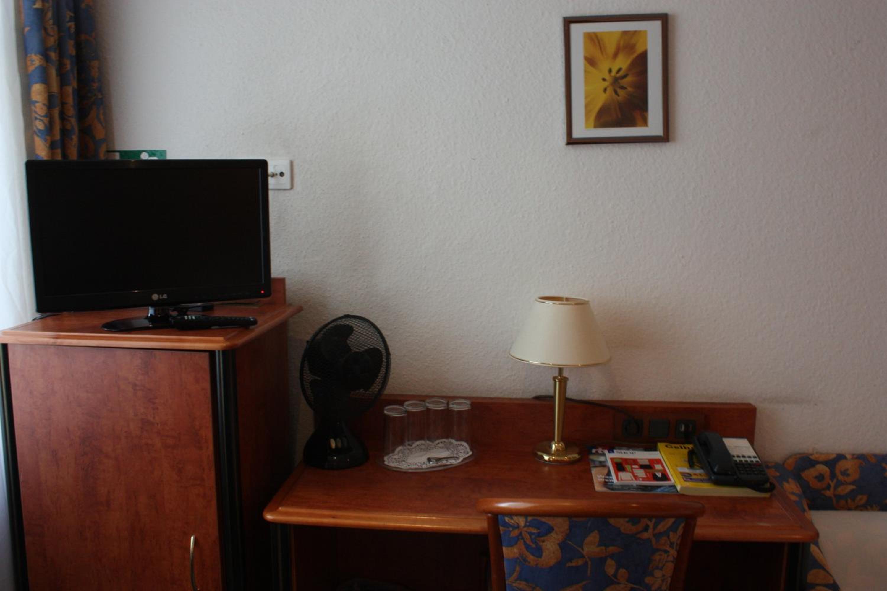 Standard Triple Room - Photo 2