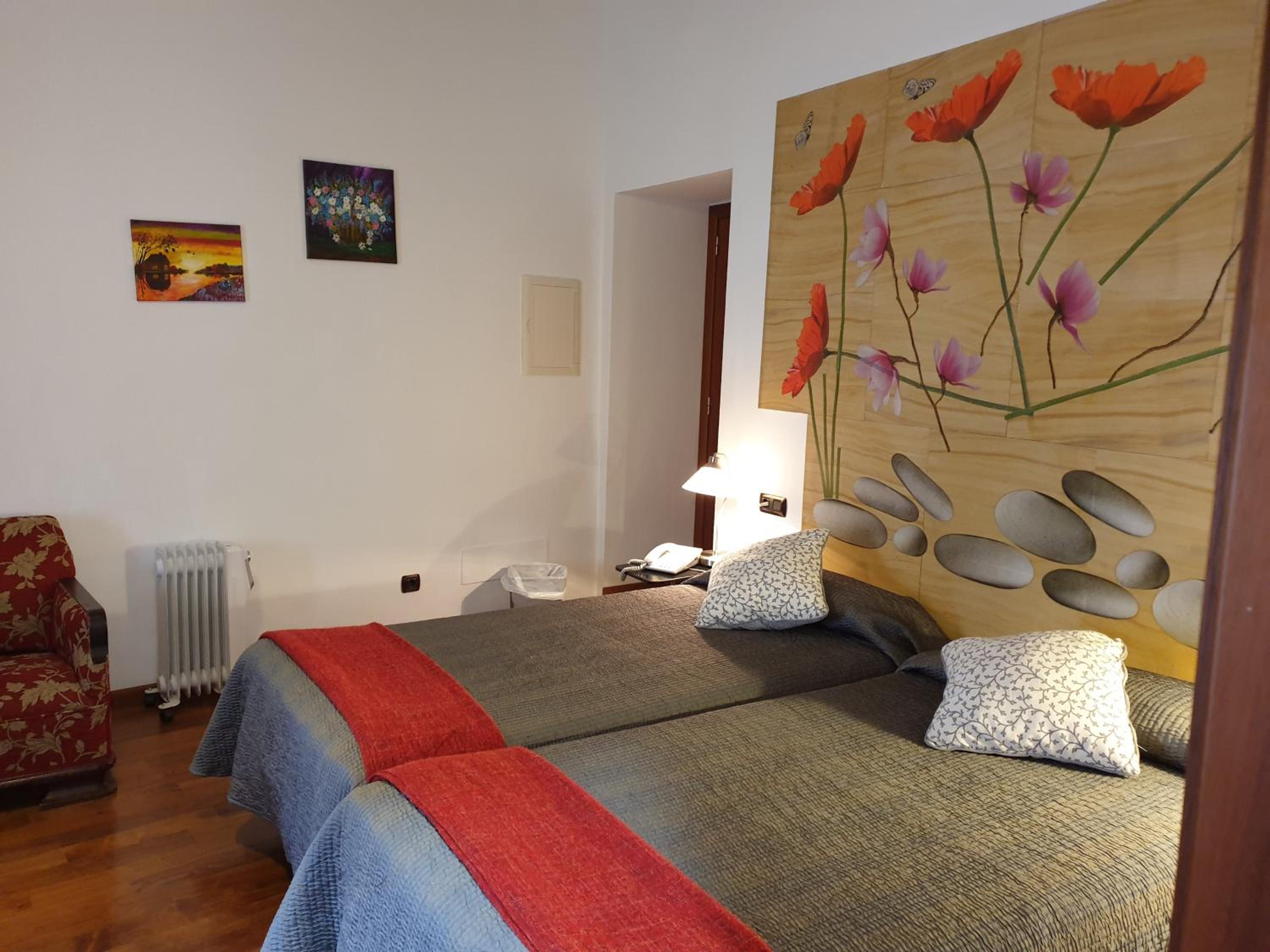 Double or Twin Room photo 2