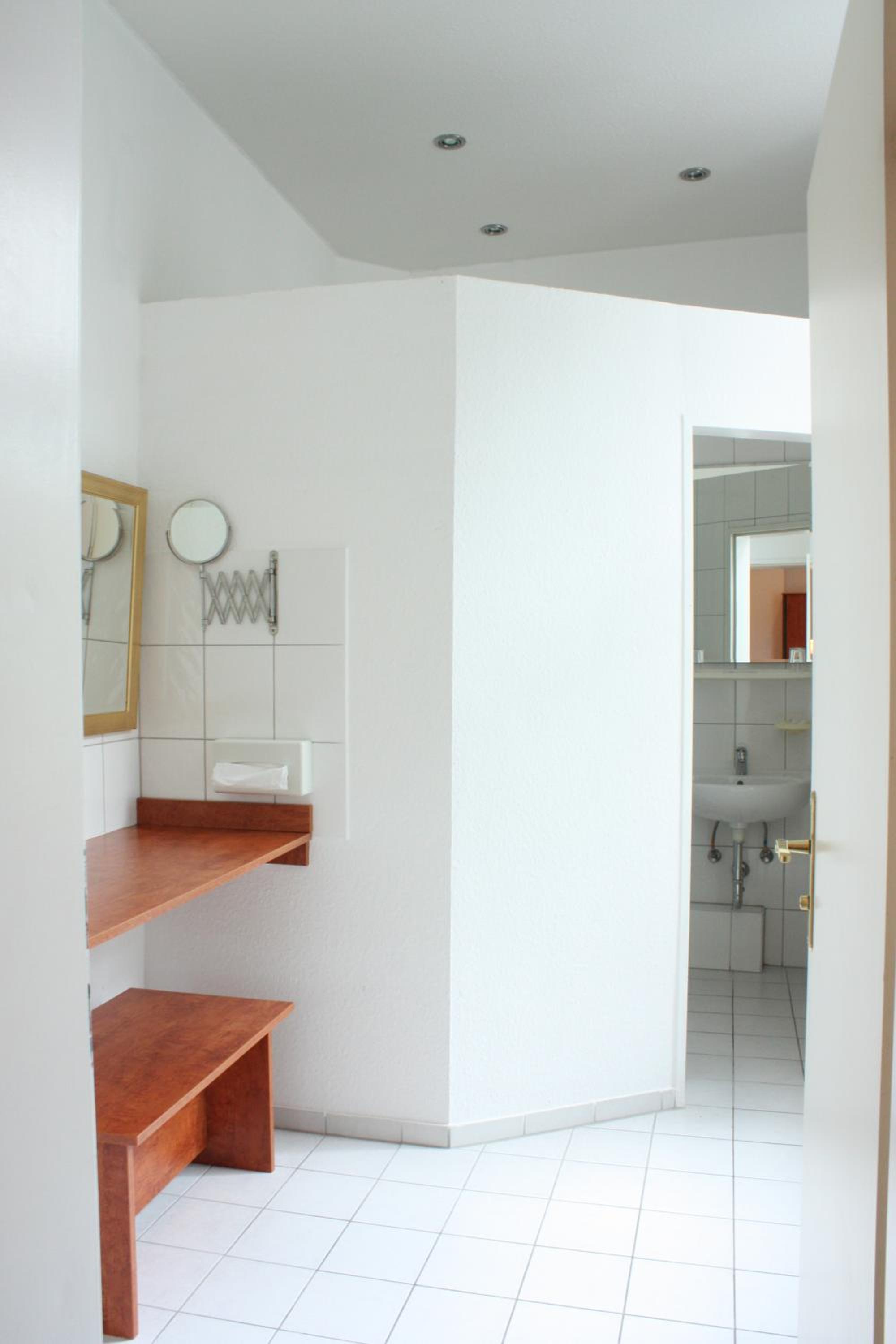 Standard Triple Room - Photo 3