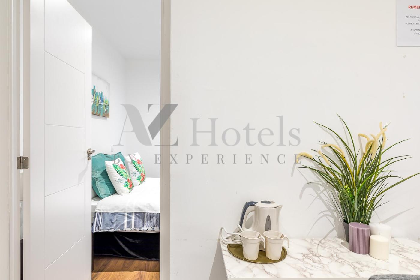 Deluxe Quadruple Room with Private Bathroom - Photo 12