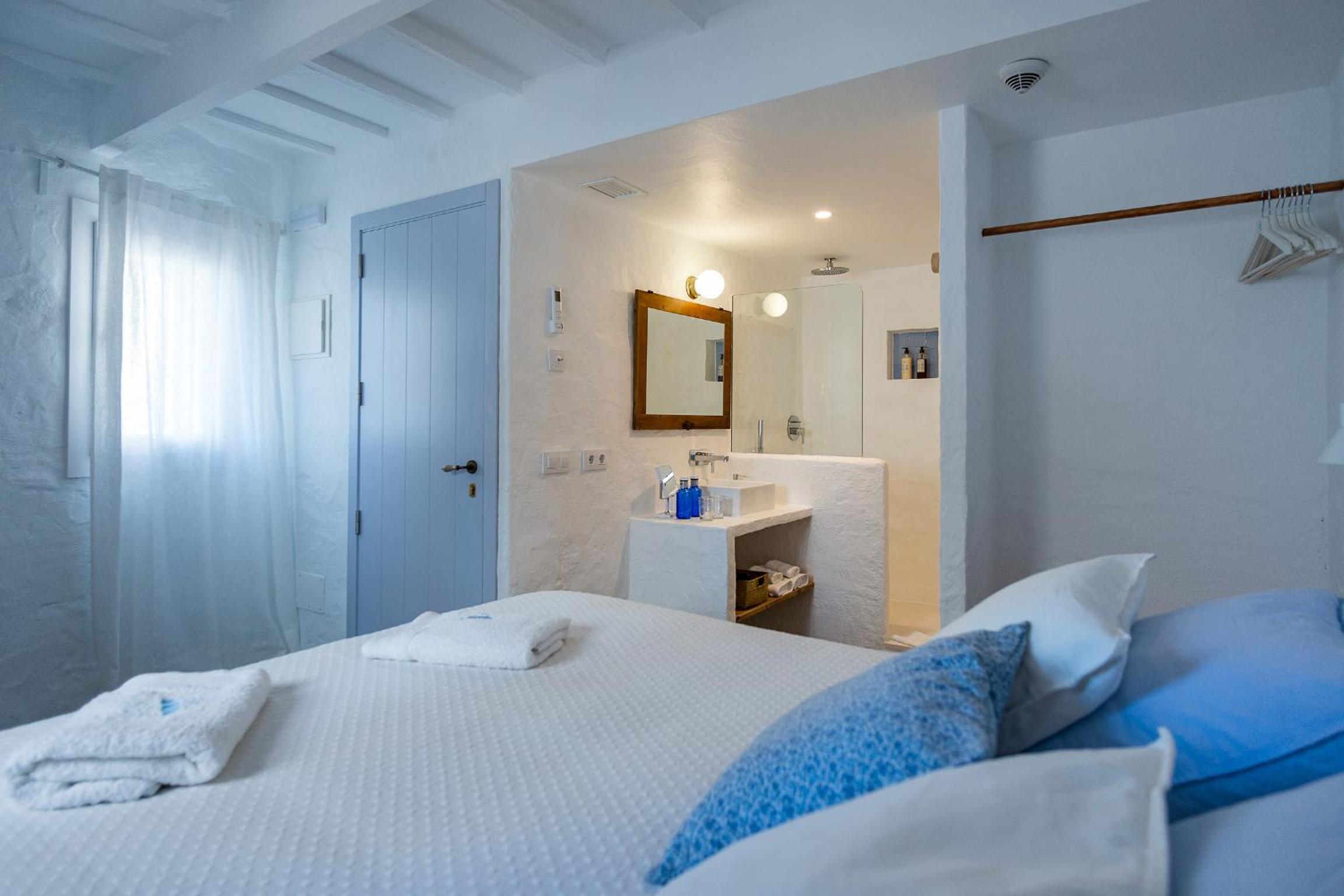 Double Room - Photo 1
