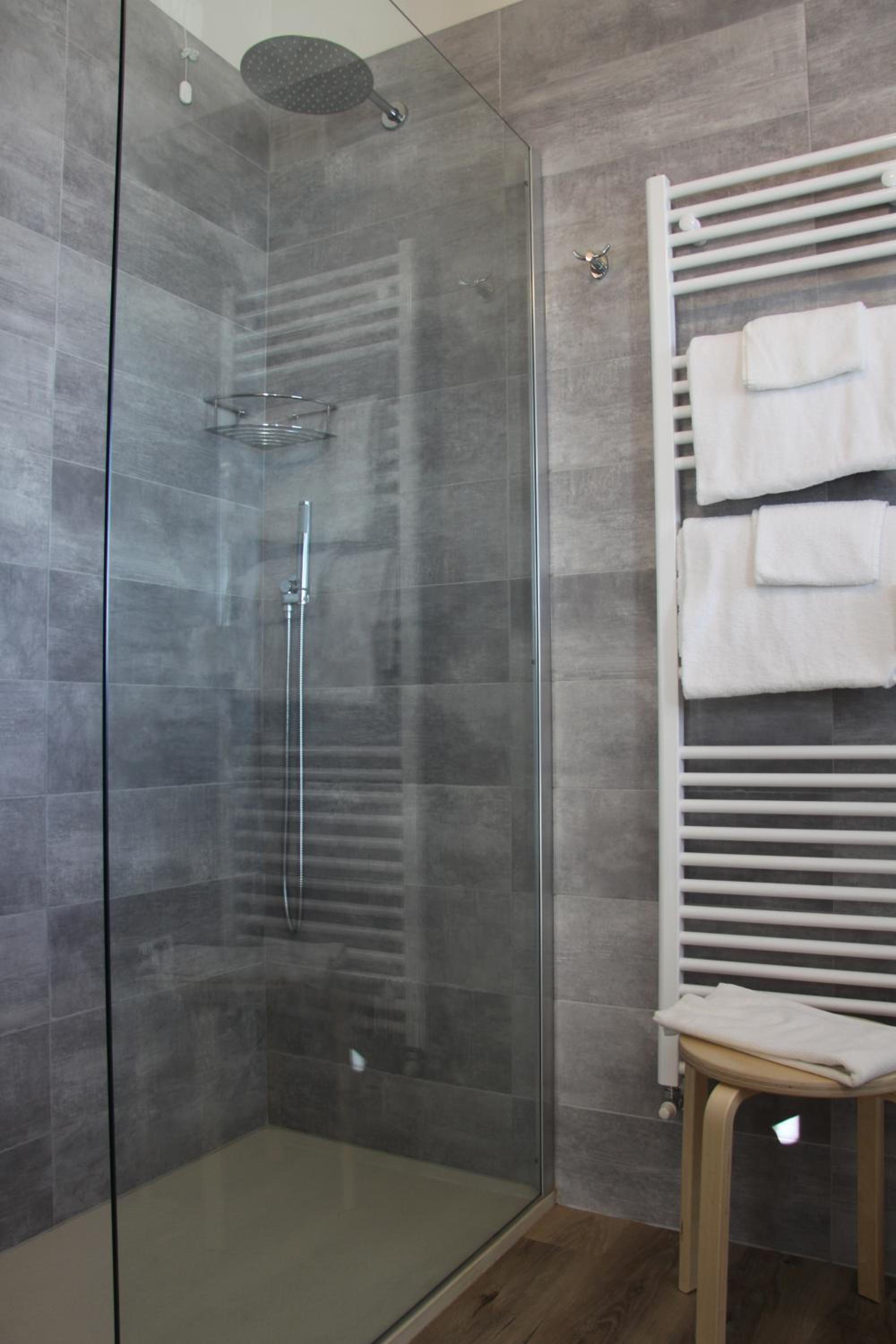 Superior Double Room with Lake View - Photo 18