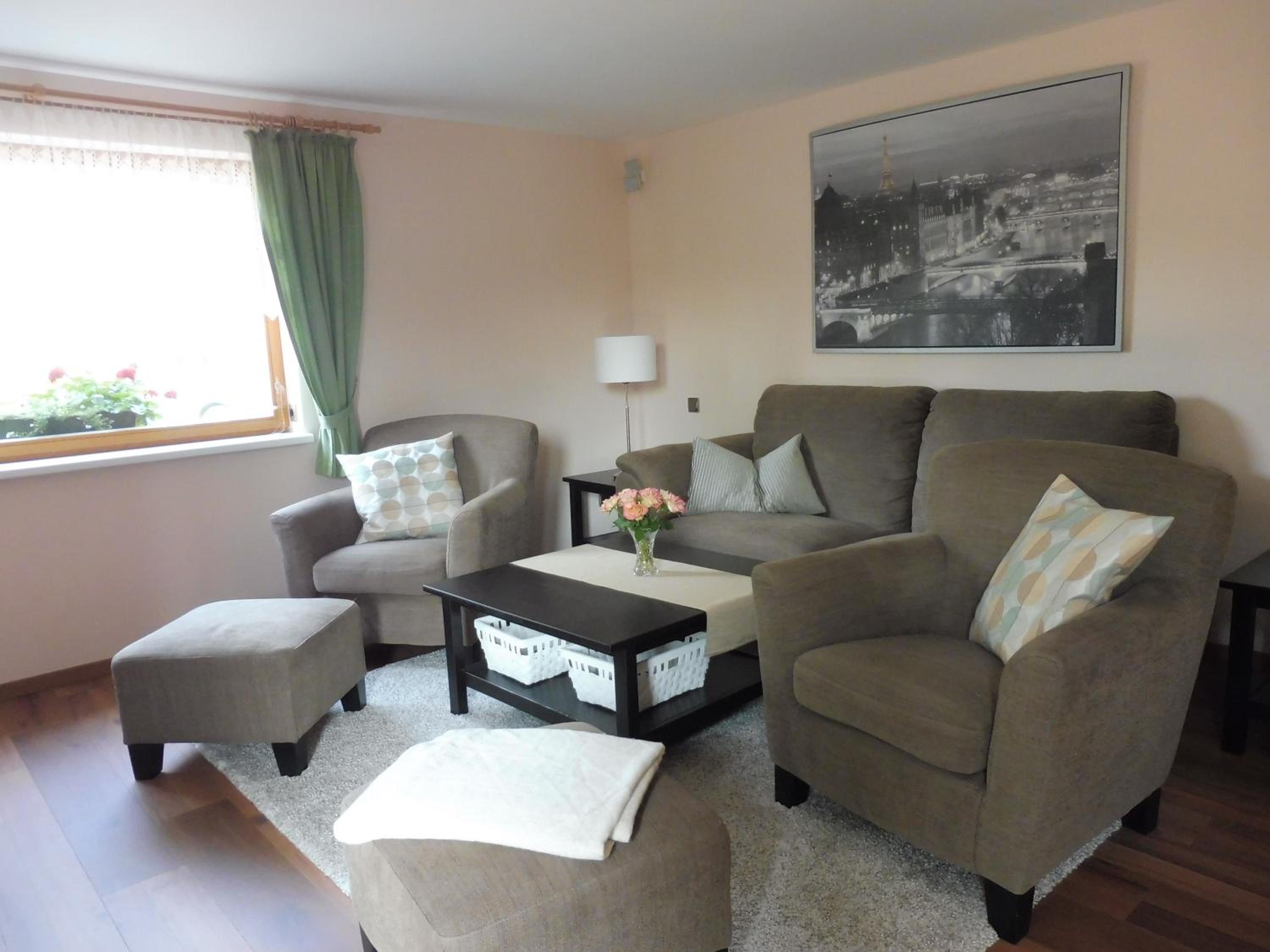 Two-Bedroom Apartment with Two Bathrooms - Photo 1