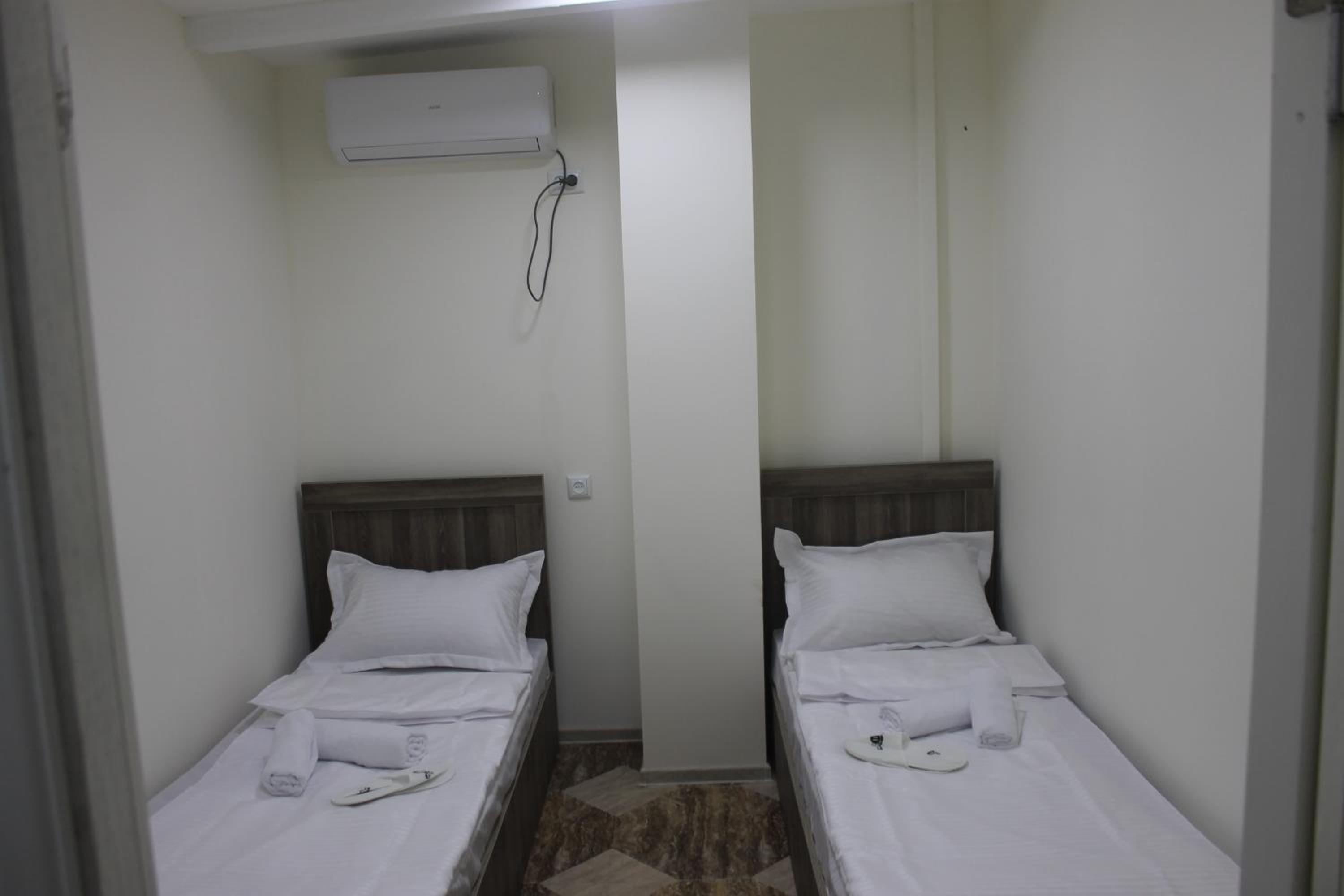 Budget Twin Room photo 1