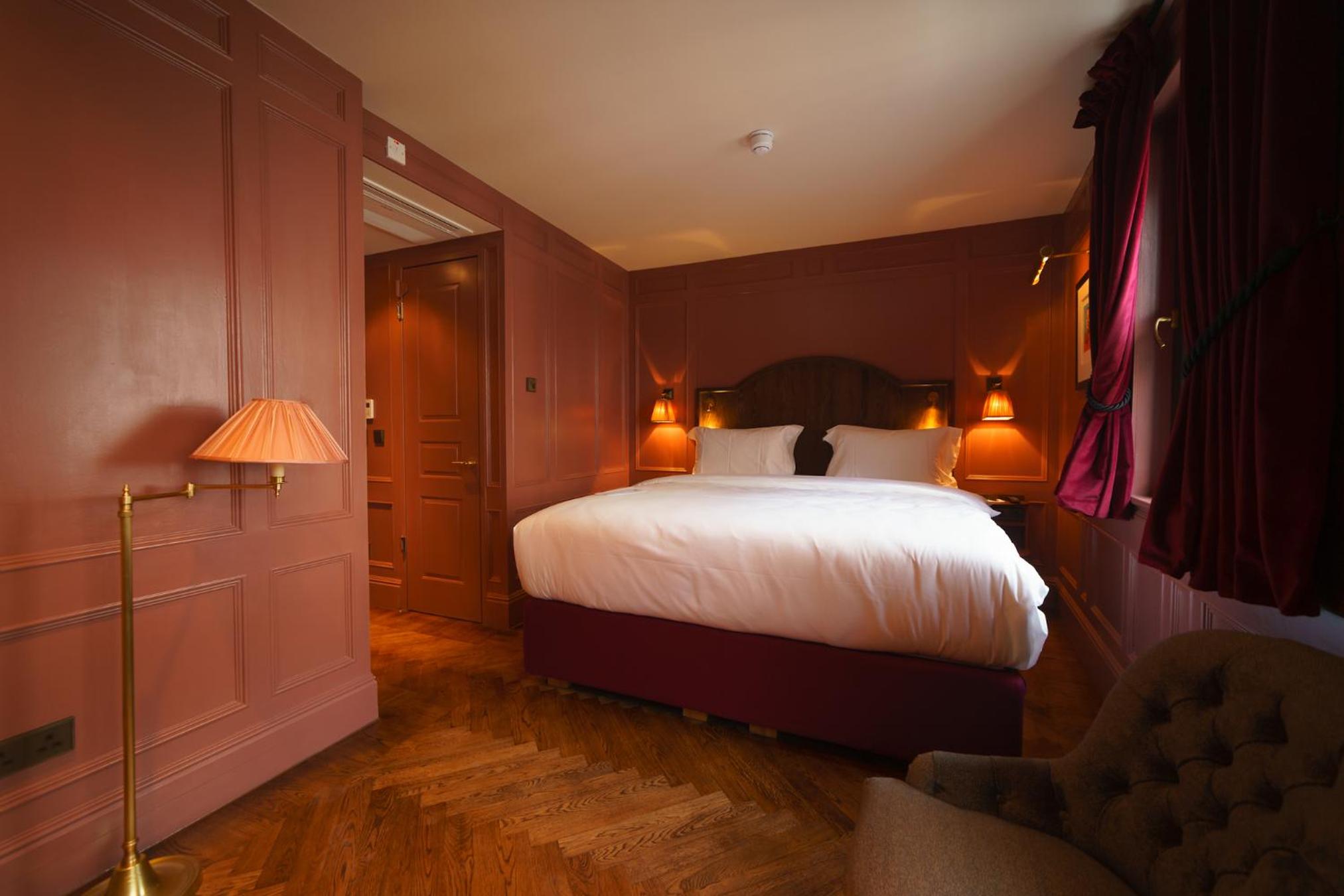 Mimi's Suite - serviced studio Apartments 230 ft away  photo 1