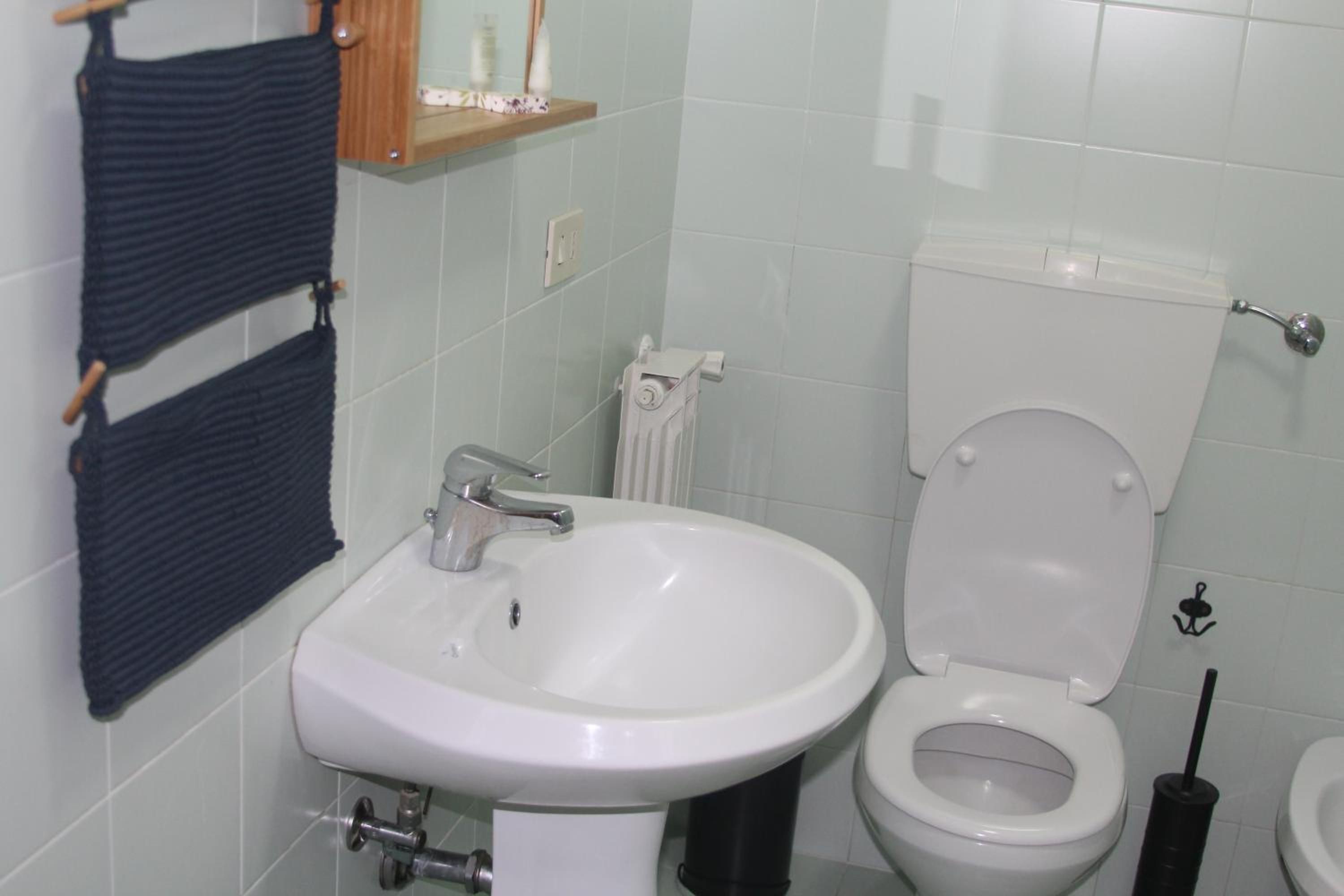Budget Double or Twin Room - Photo 5