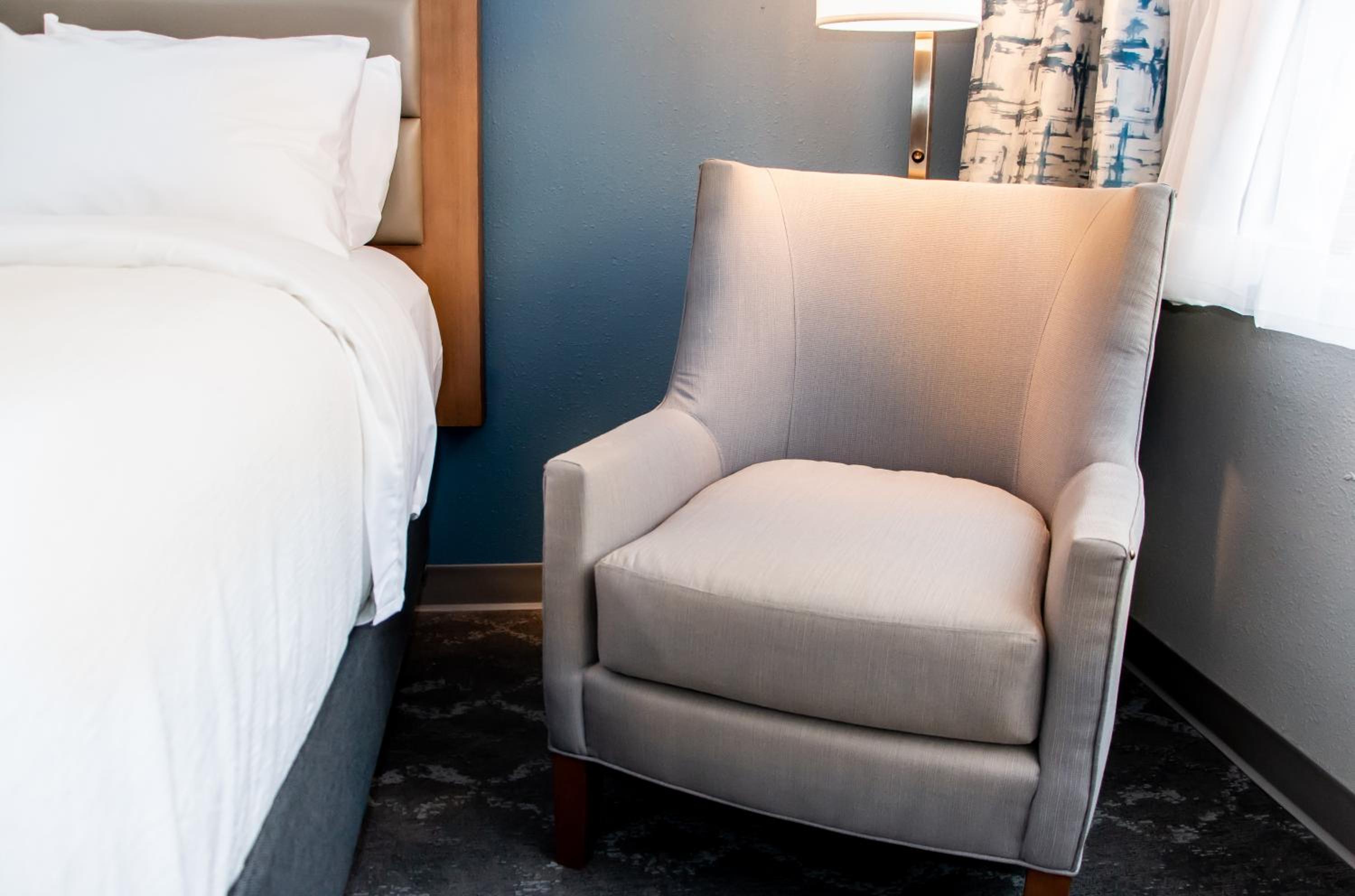 Queen Room with Two Queen Beds - Non-Smoking - Photo 1