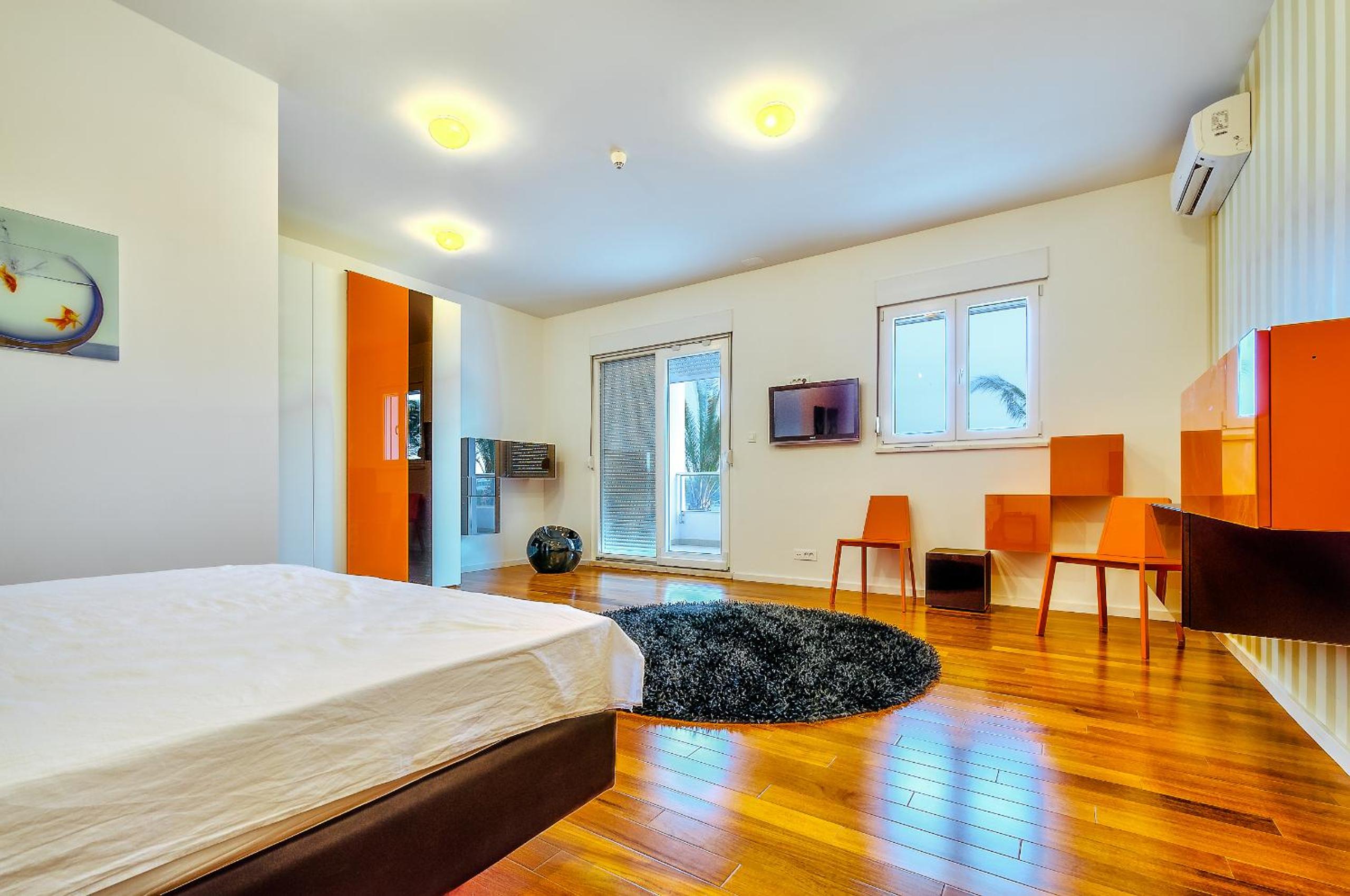 Deluxe Triple Room with Balcony and Sea View photo 1