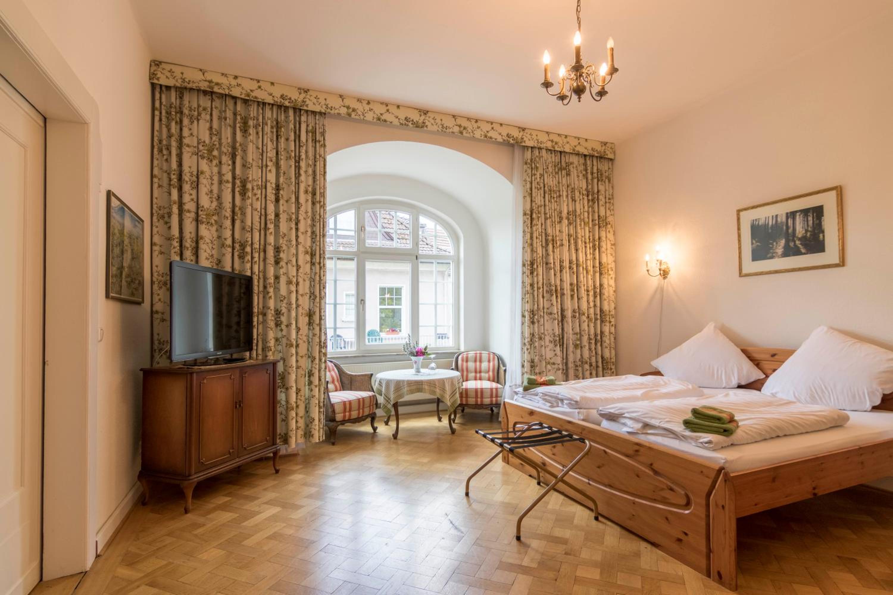 Large Double Room photo 1