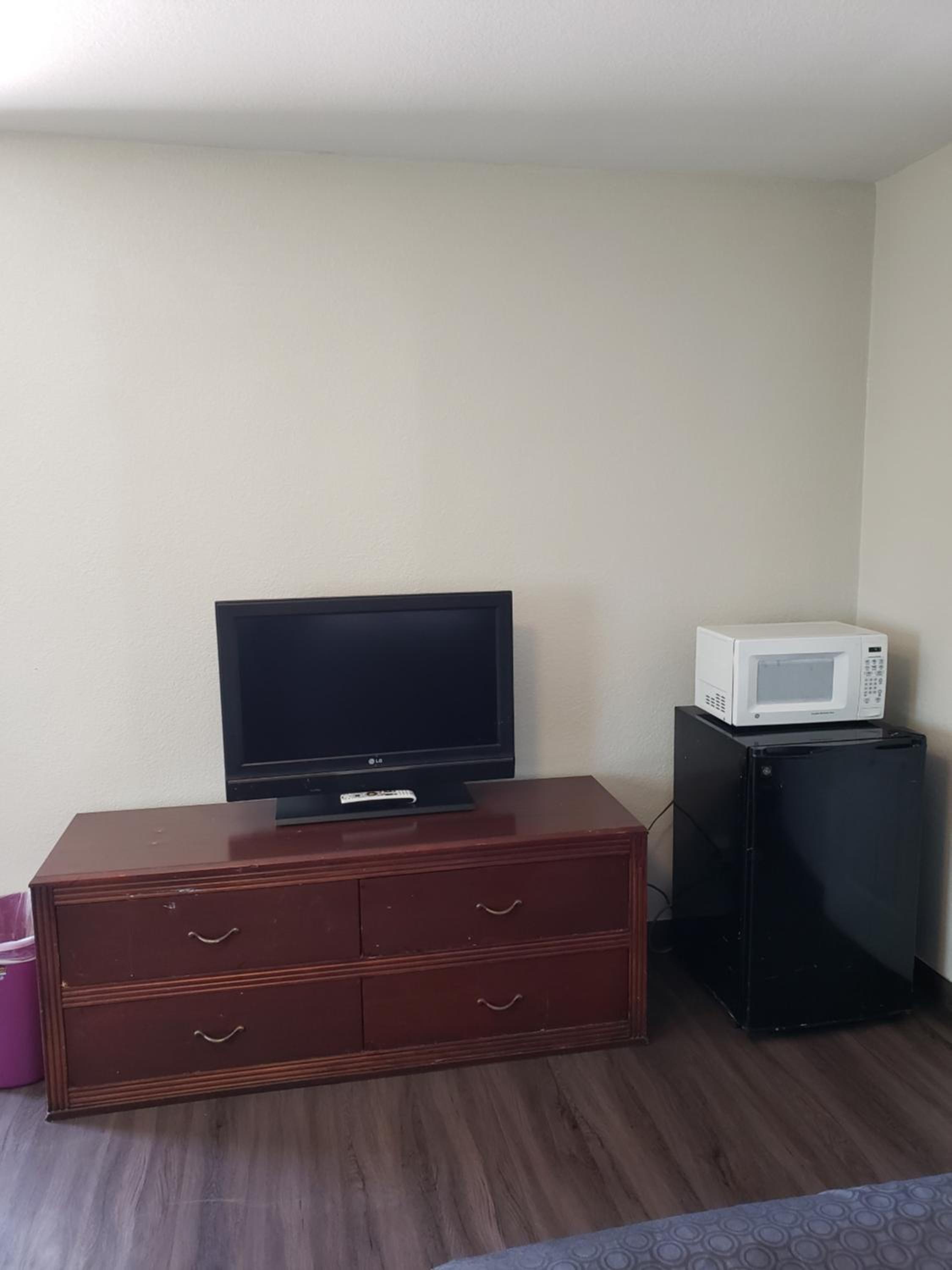 Queen Room - Photo 2