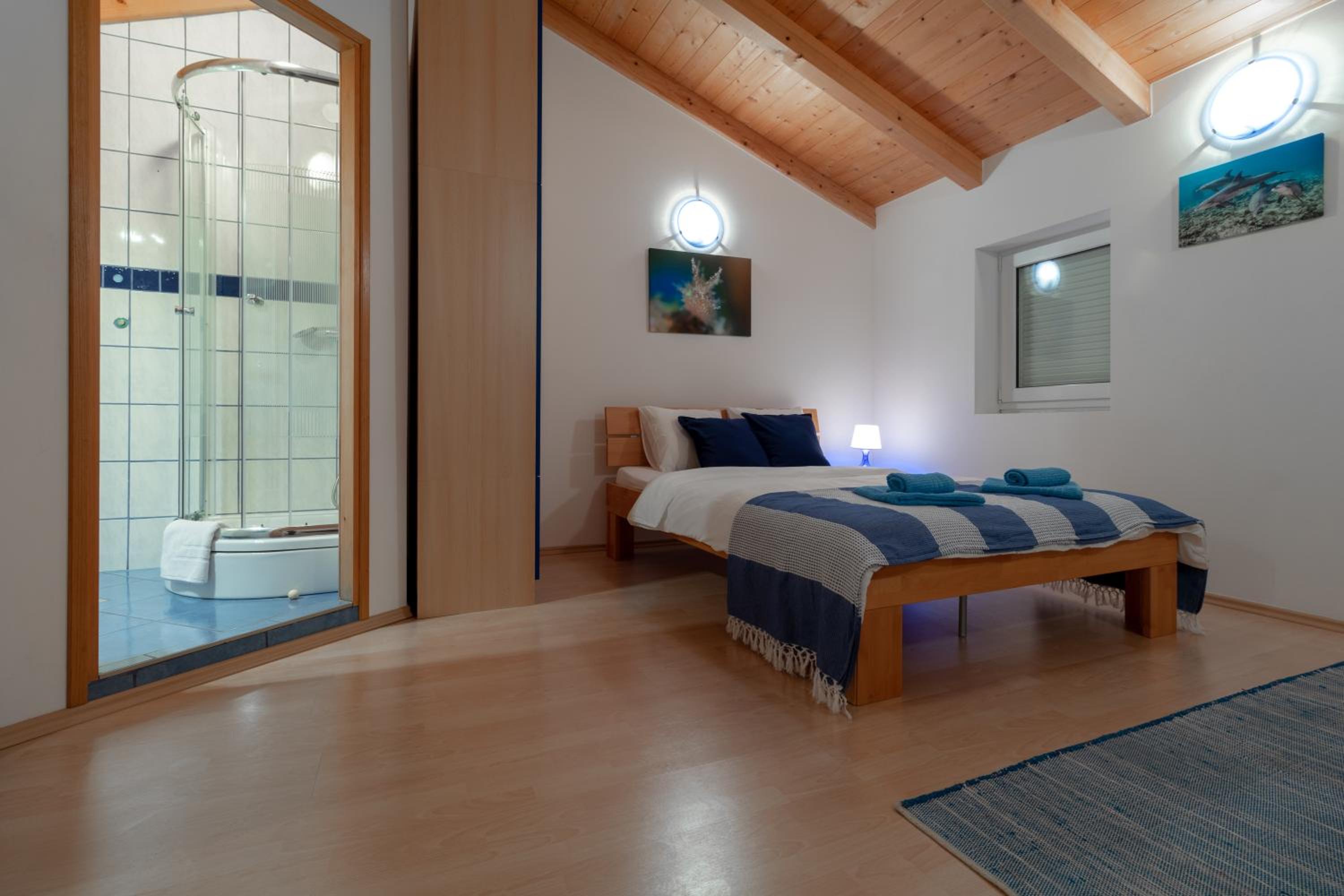 Three-Bedroom House photo 1