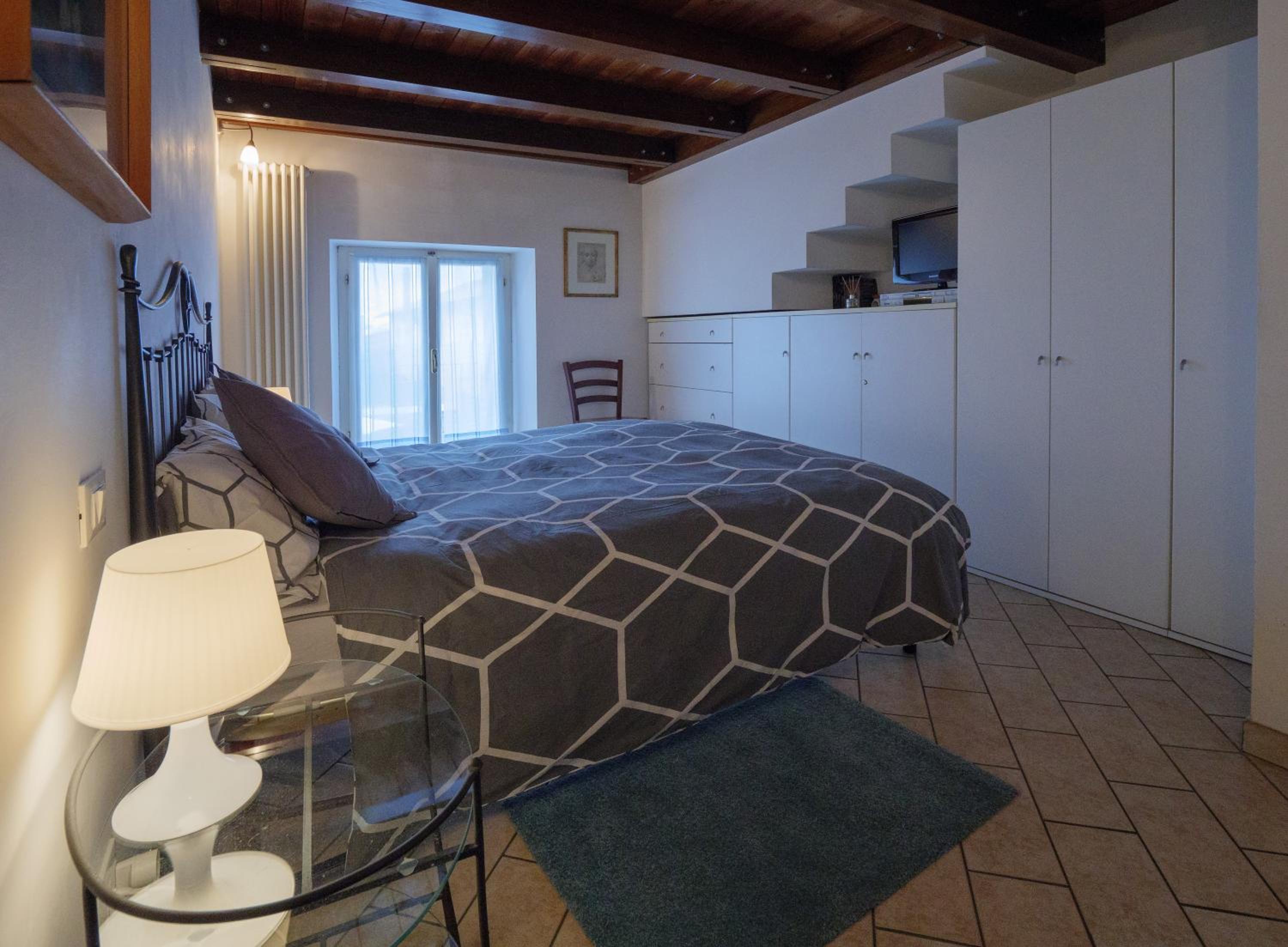 Two-Bedroom Apartment photo 2