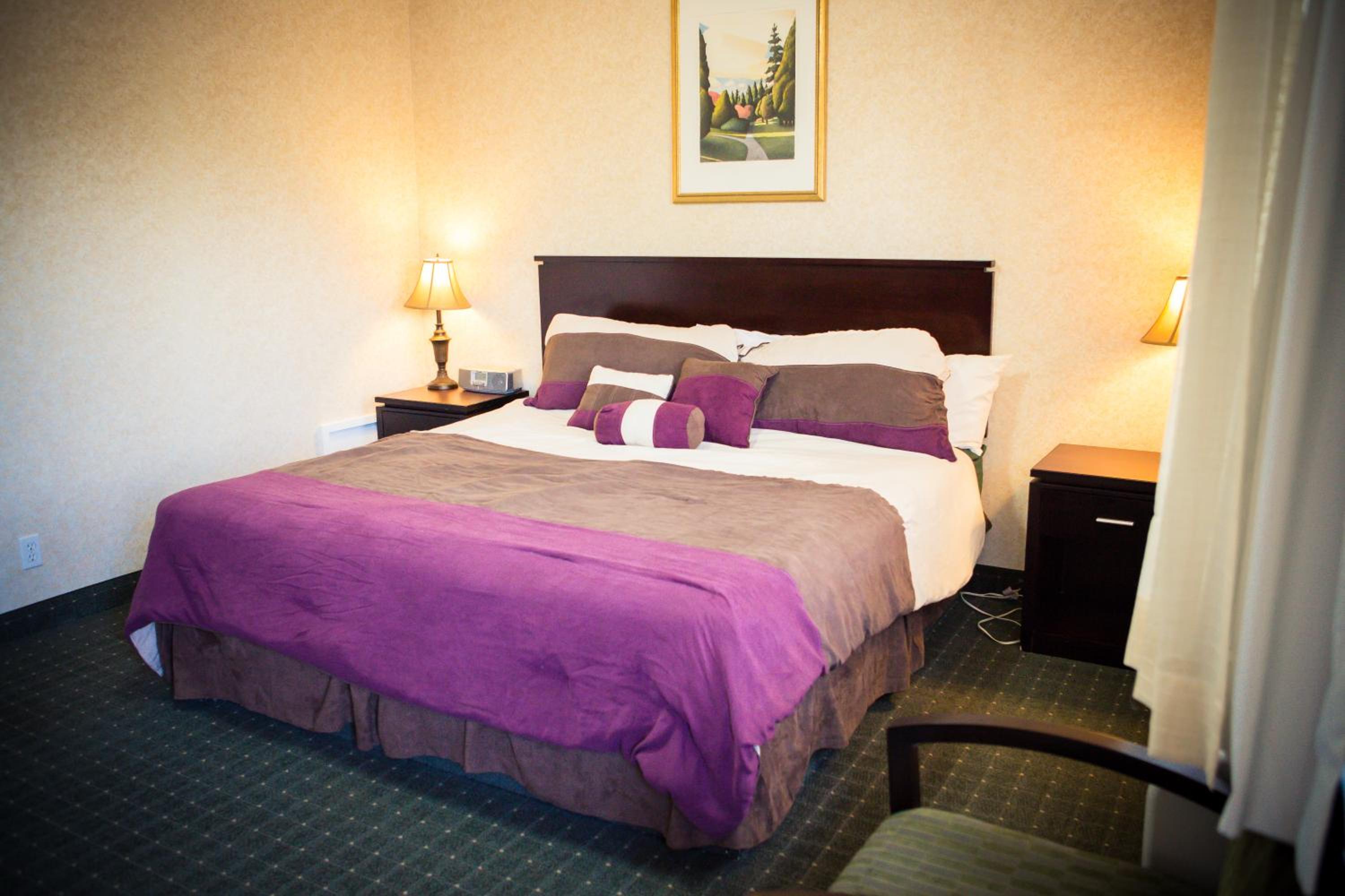 Double Room - Non-Smoking/No Pets photo 1