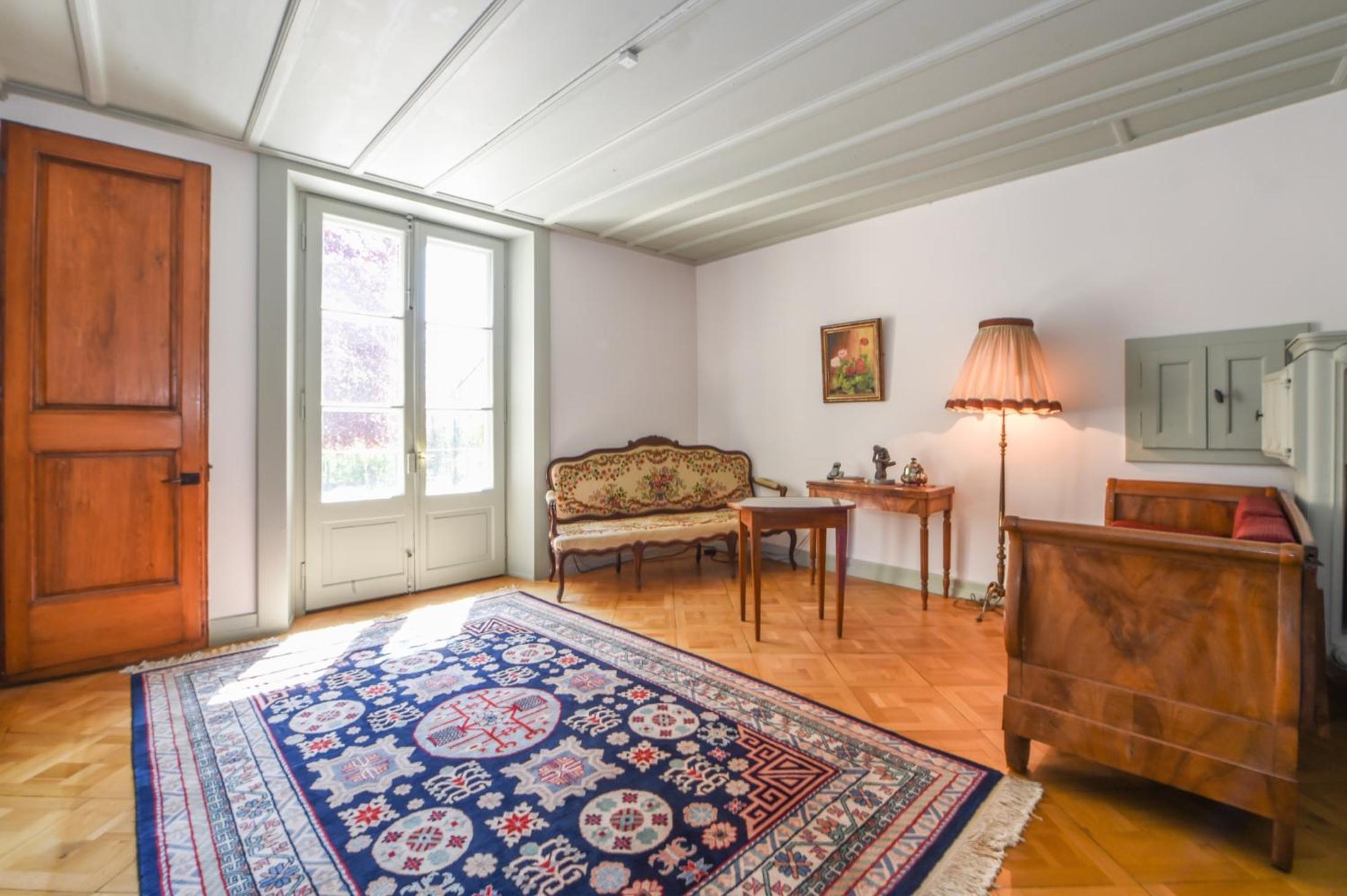 Four-Bedroom House photo 3