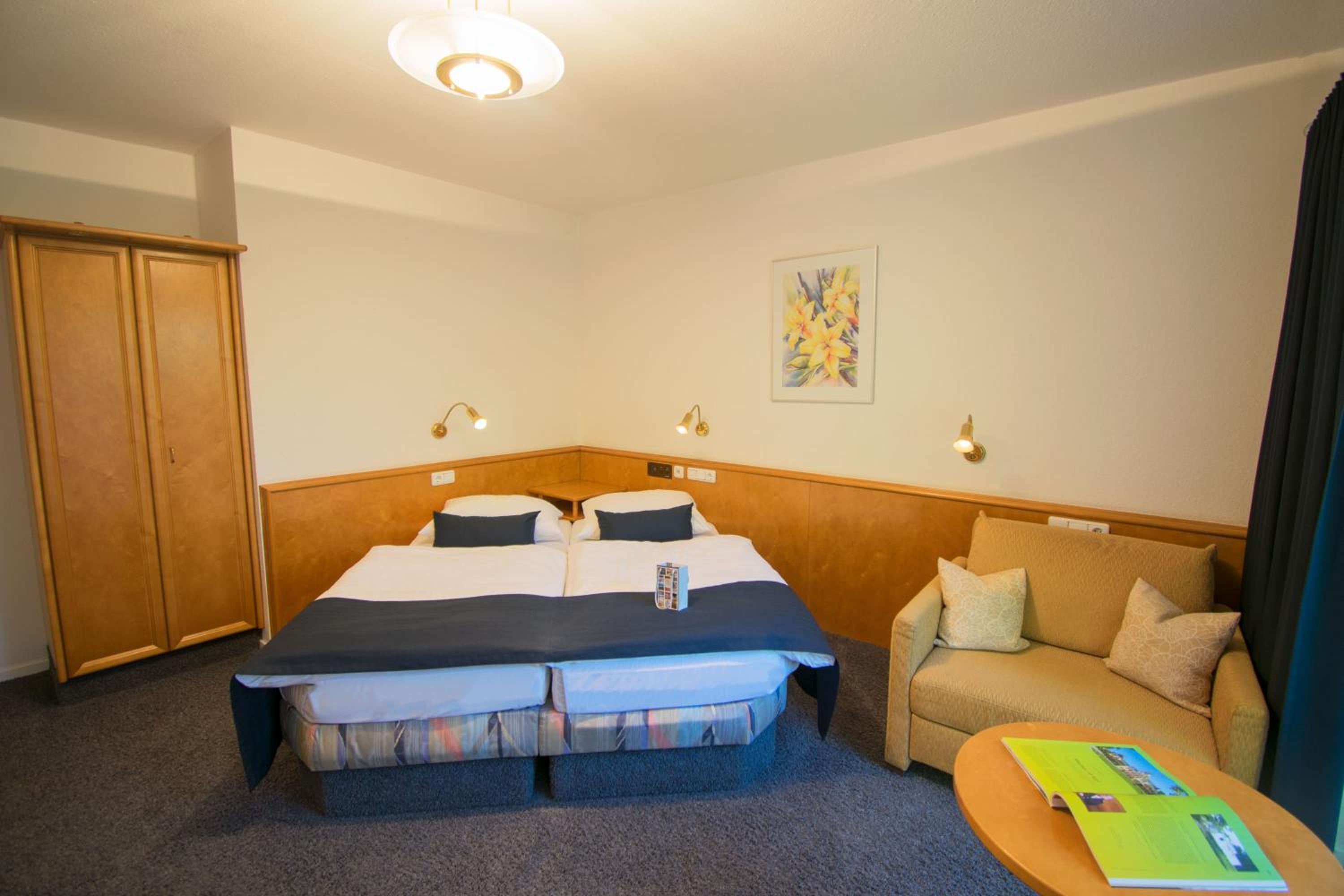 Apartment - Photo 2