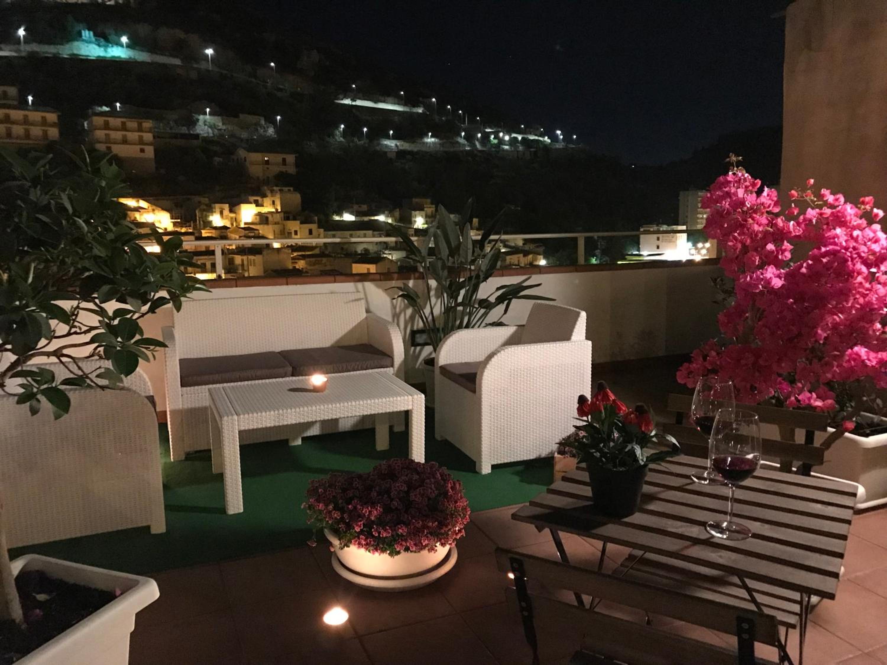Quadruple Room with Terrace - Photo 6