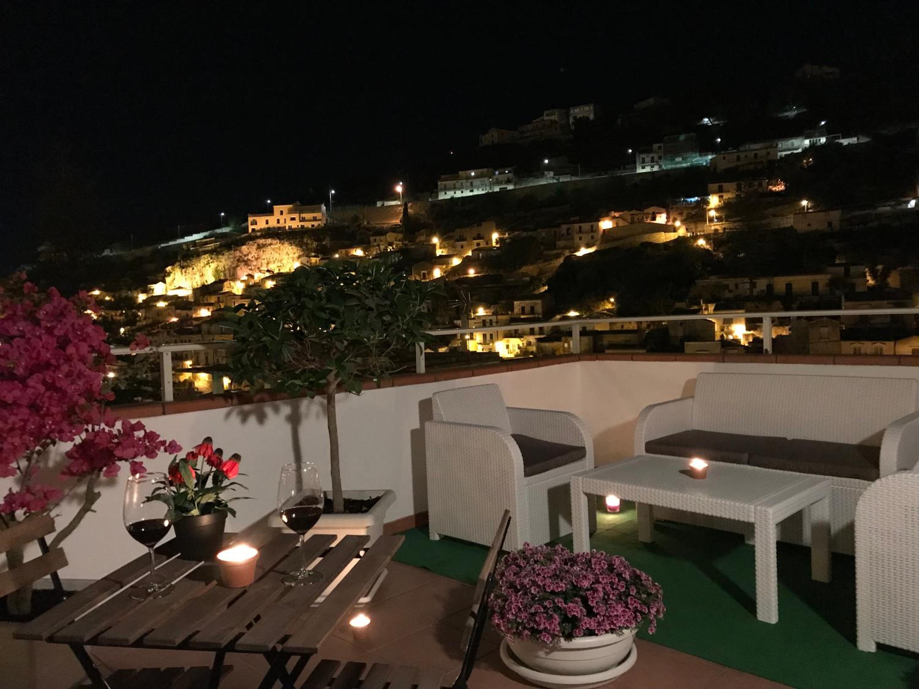 Quadruple Room with Terrace - Photo 3