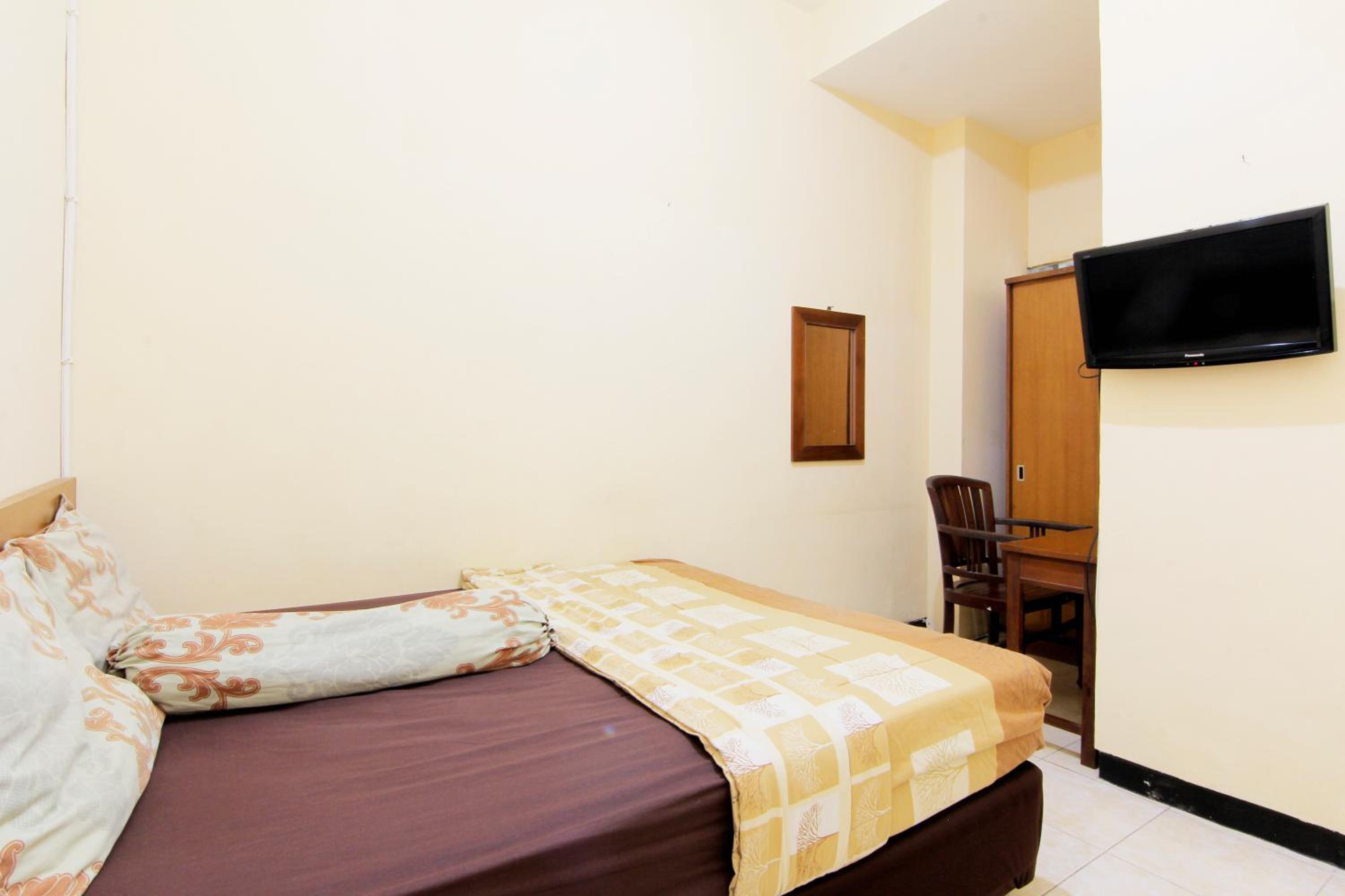 Standard Double Room - Photo 23
