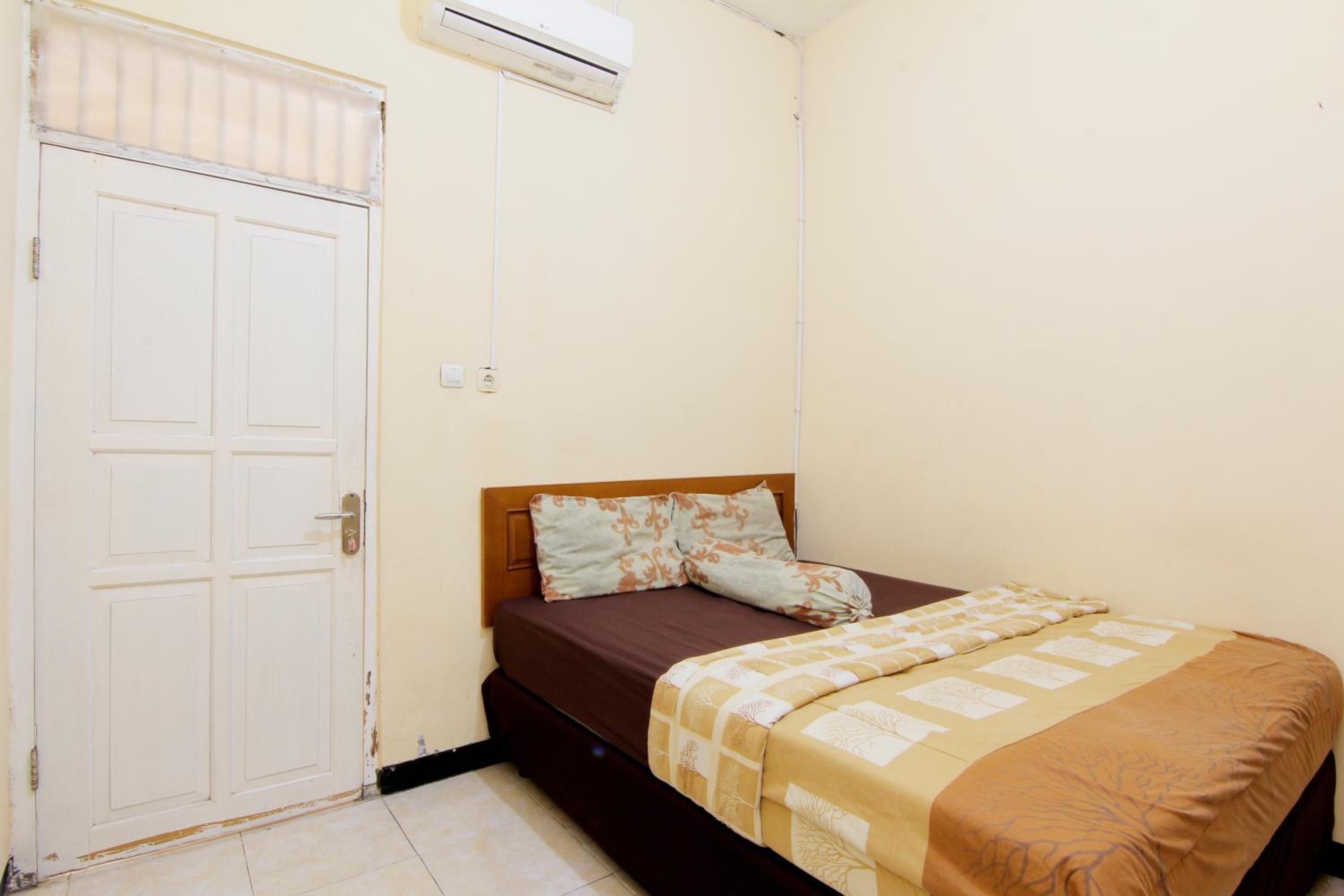 Standard Double Room - Photo 6
